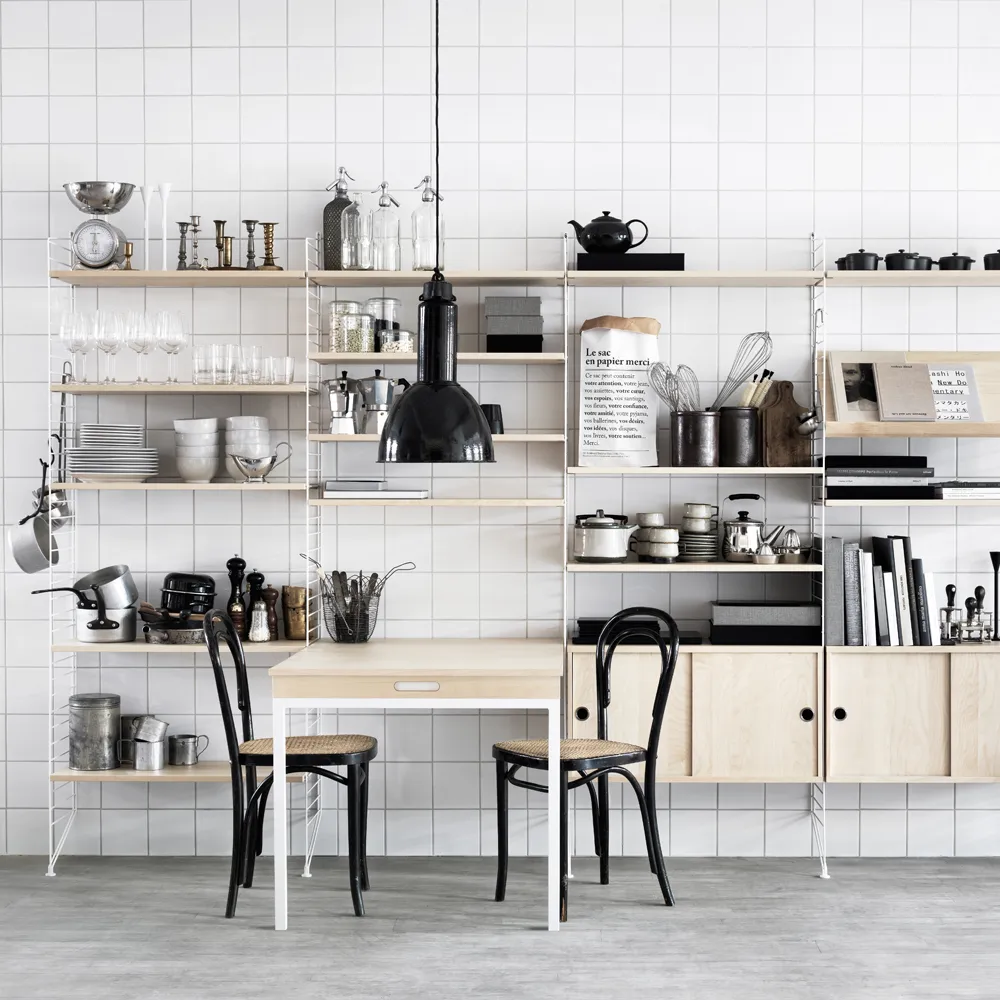 String klapbord, Grå-grå metalben String