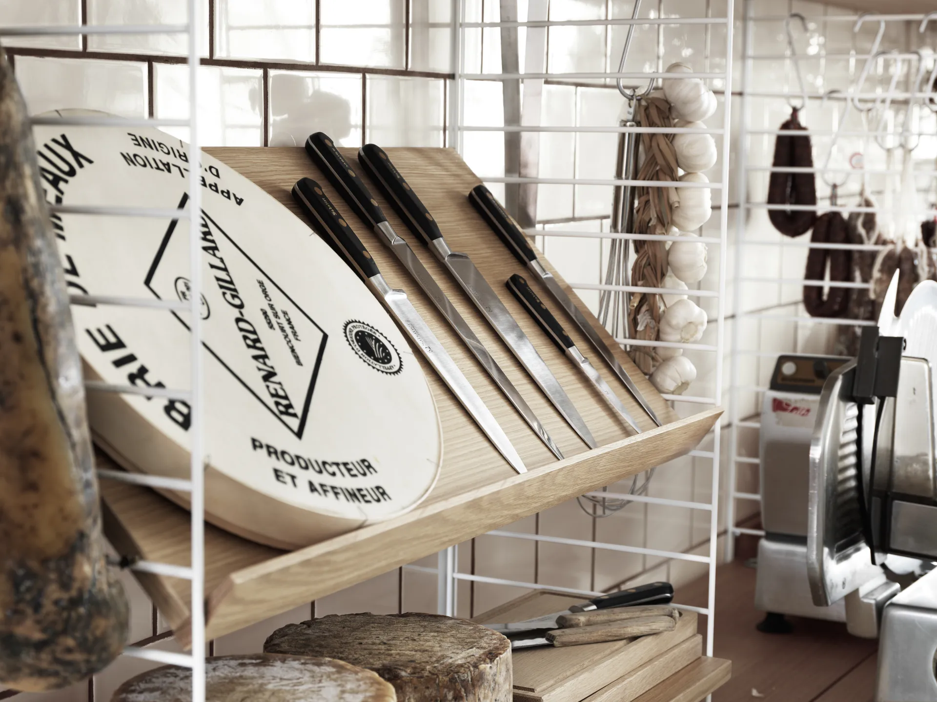 String magasinhylde træ, eg, 78x30 cm String