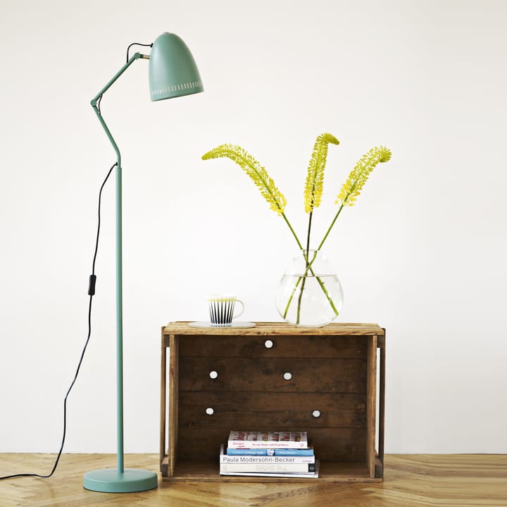 Dynamo gulvlampe, matt duck green (grøn) Superliving