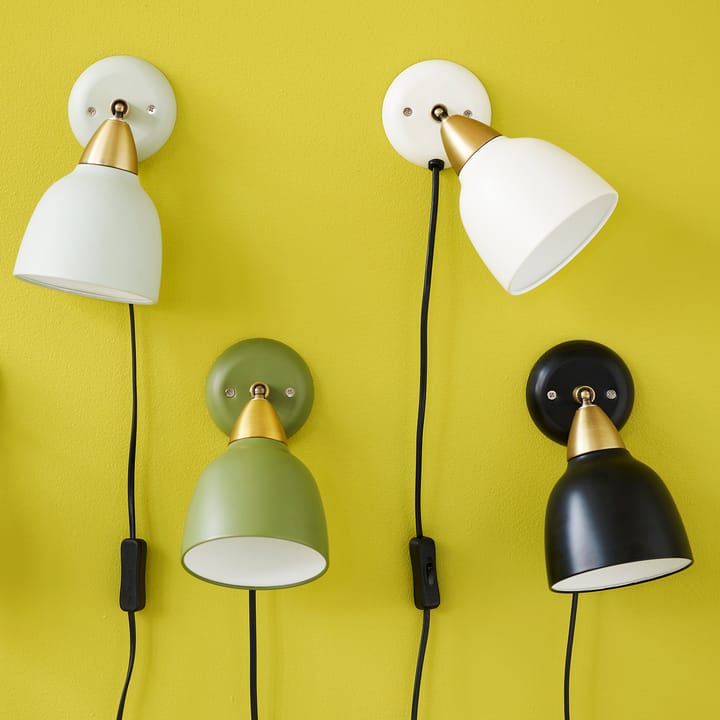 Urban væglampe kort arm, Matt real black (sort) Superliving