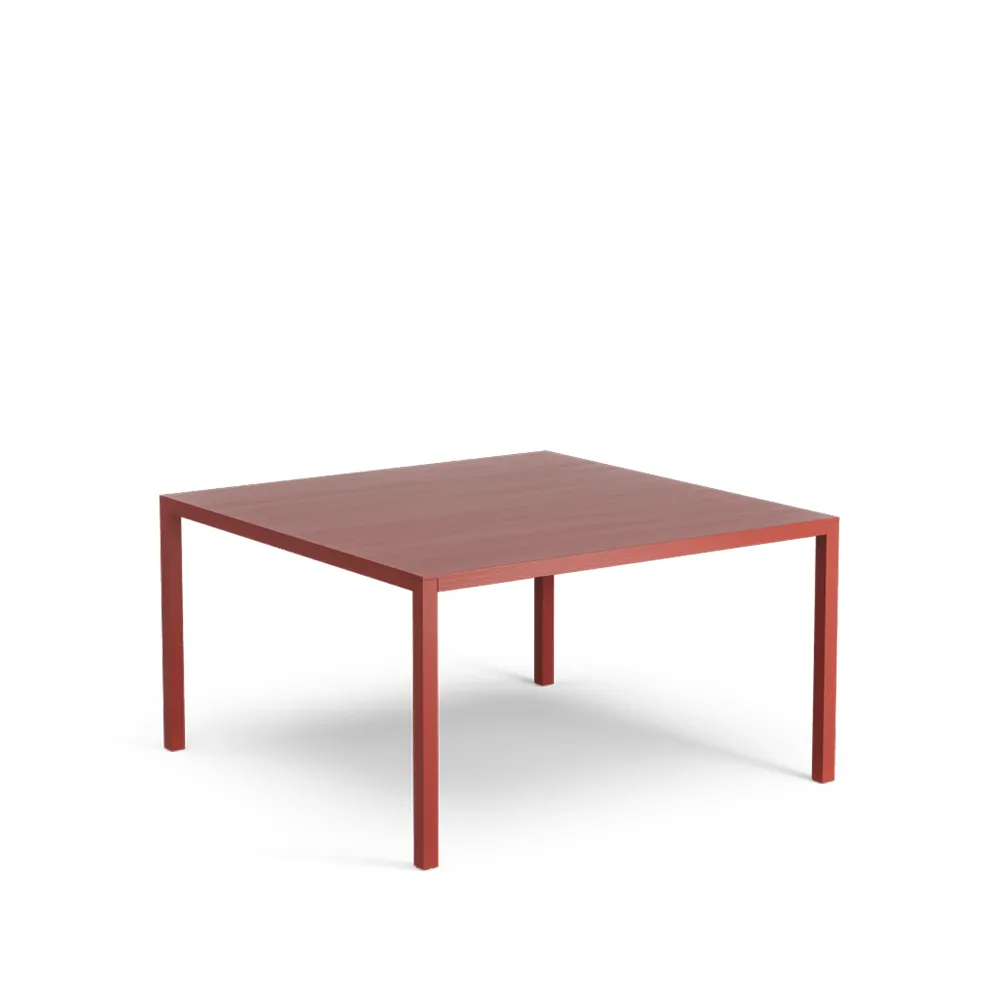 Bespoke loungebord, oxide red, eg lak, H55 cm Swedese