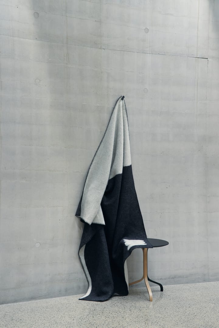 Duality plaid 130x180 cm, Sort-lysegrå Swedese
