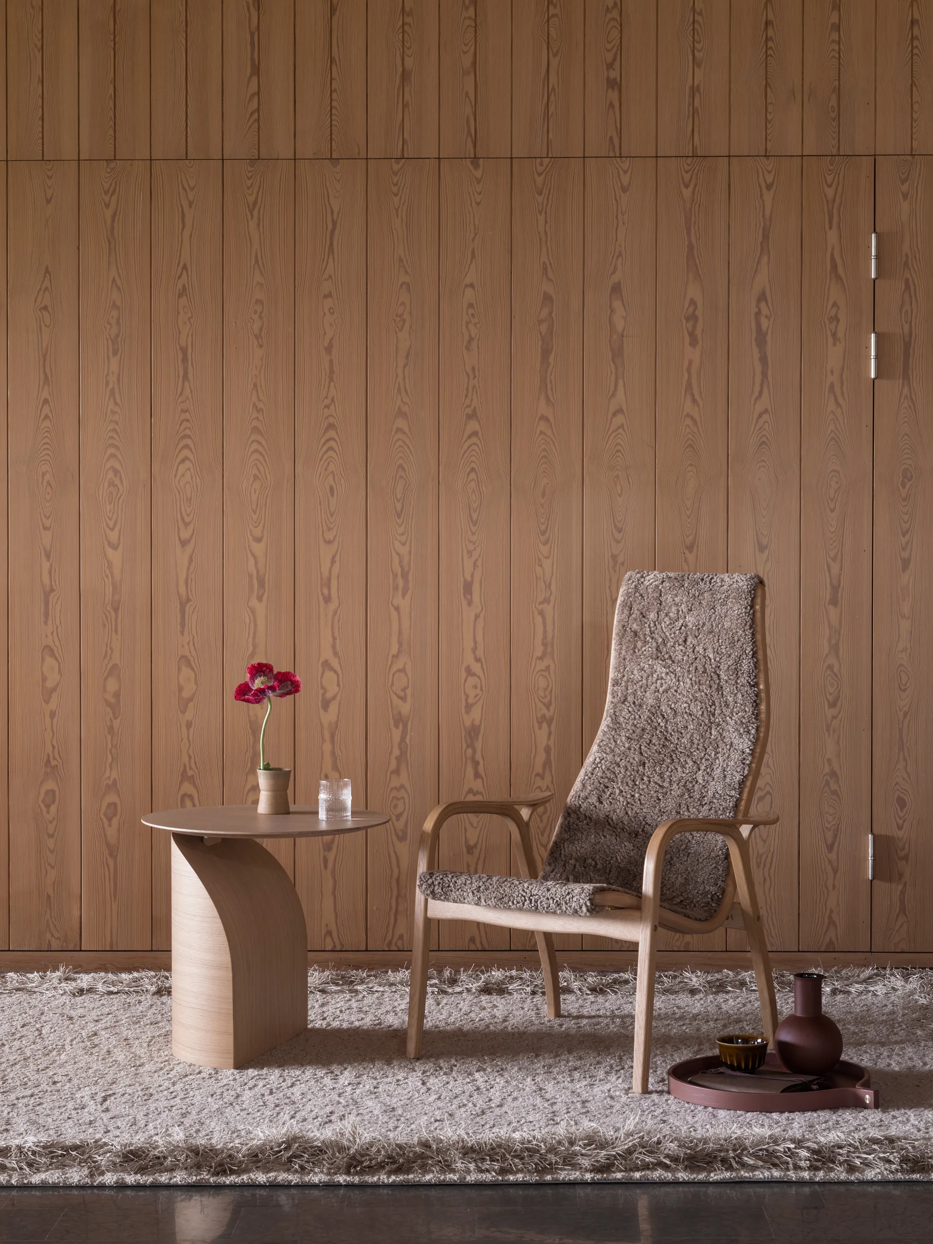 Laminett lænestol lakeret bøg/fåreskind, Moonlight (beige) Swedese