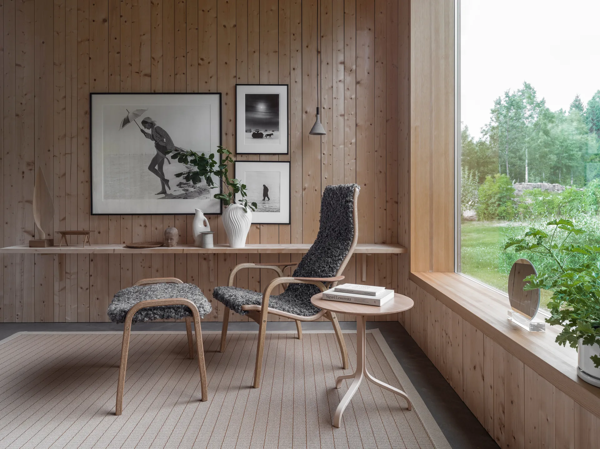 Laminett lænestol lakeret bøg/fåreskind, Moonlight (beige) Swedese