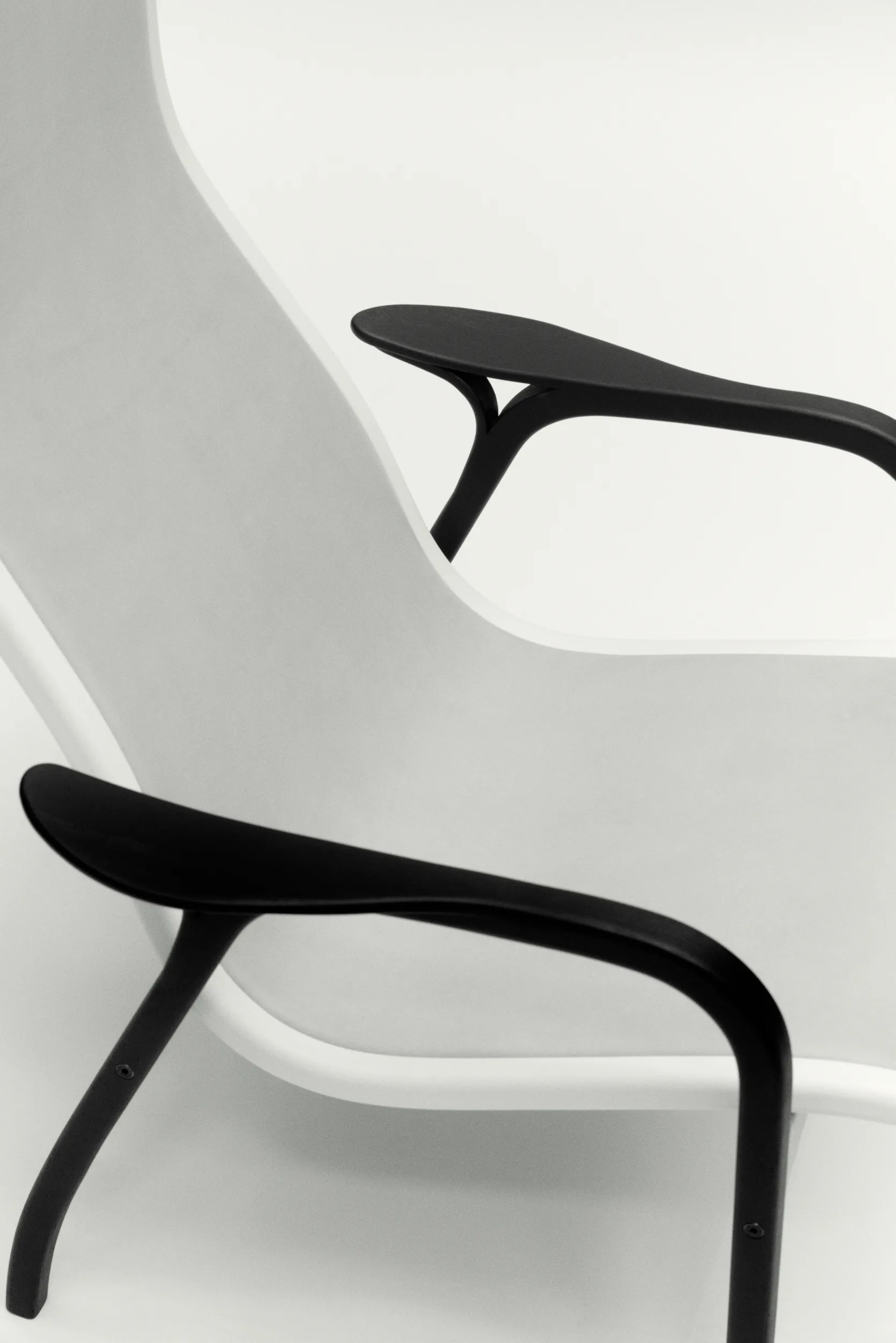 Lamino Duality lænestol, Sortglaseret Swedese