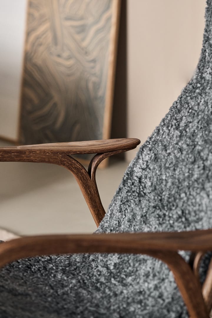 Lamino lænestol eg/fåreskind Special Edition, Rubio Monocoat Chocolate-Charcoal Swedese