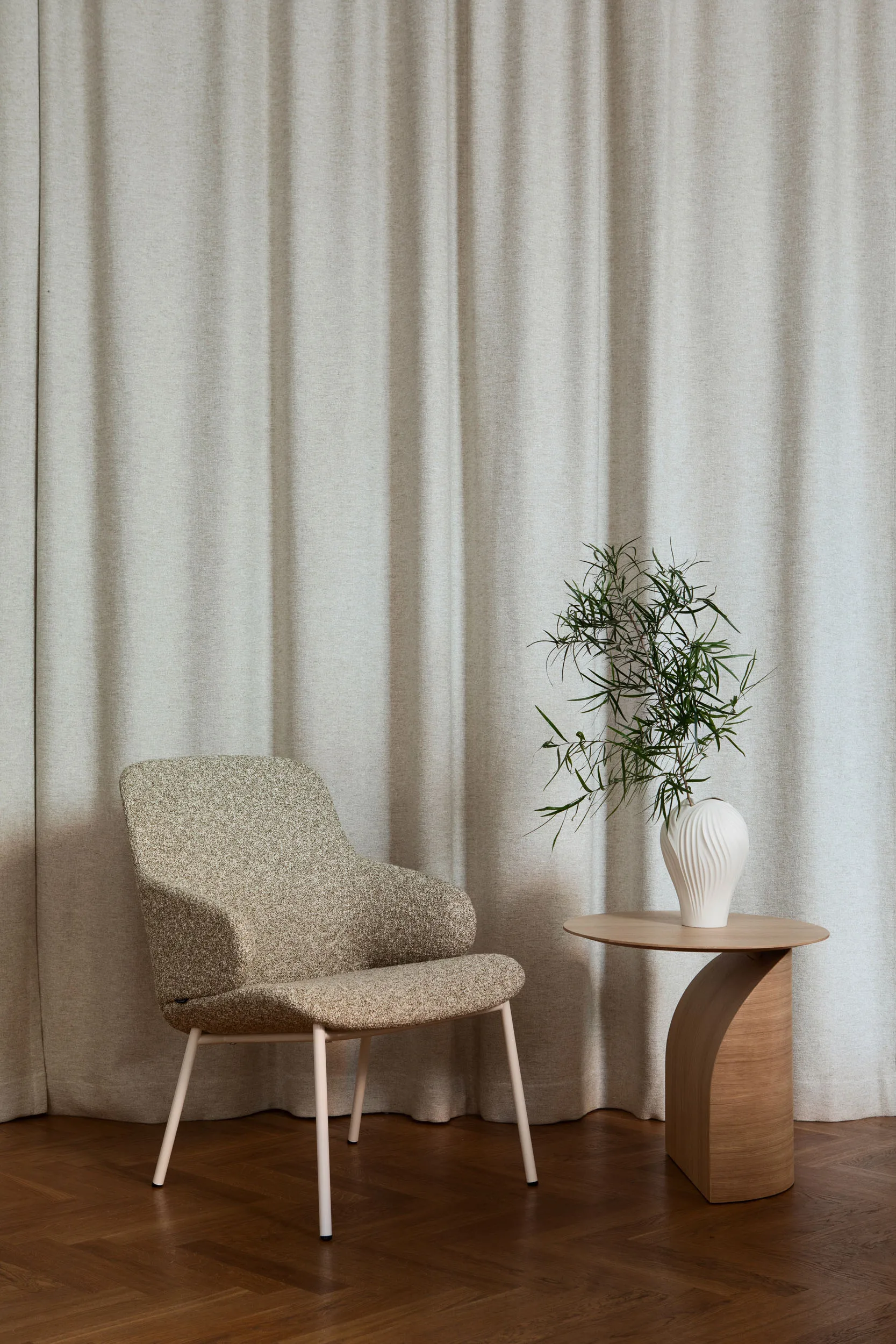 Savoa bord H50 cm, Eg olieret Swedese