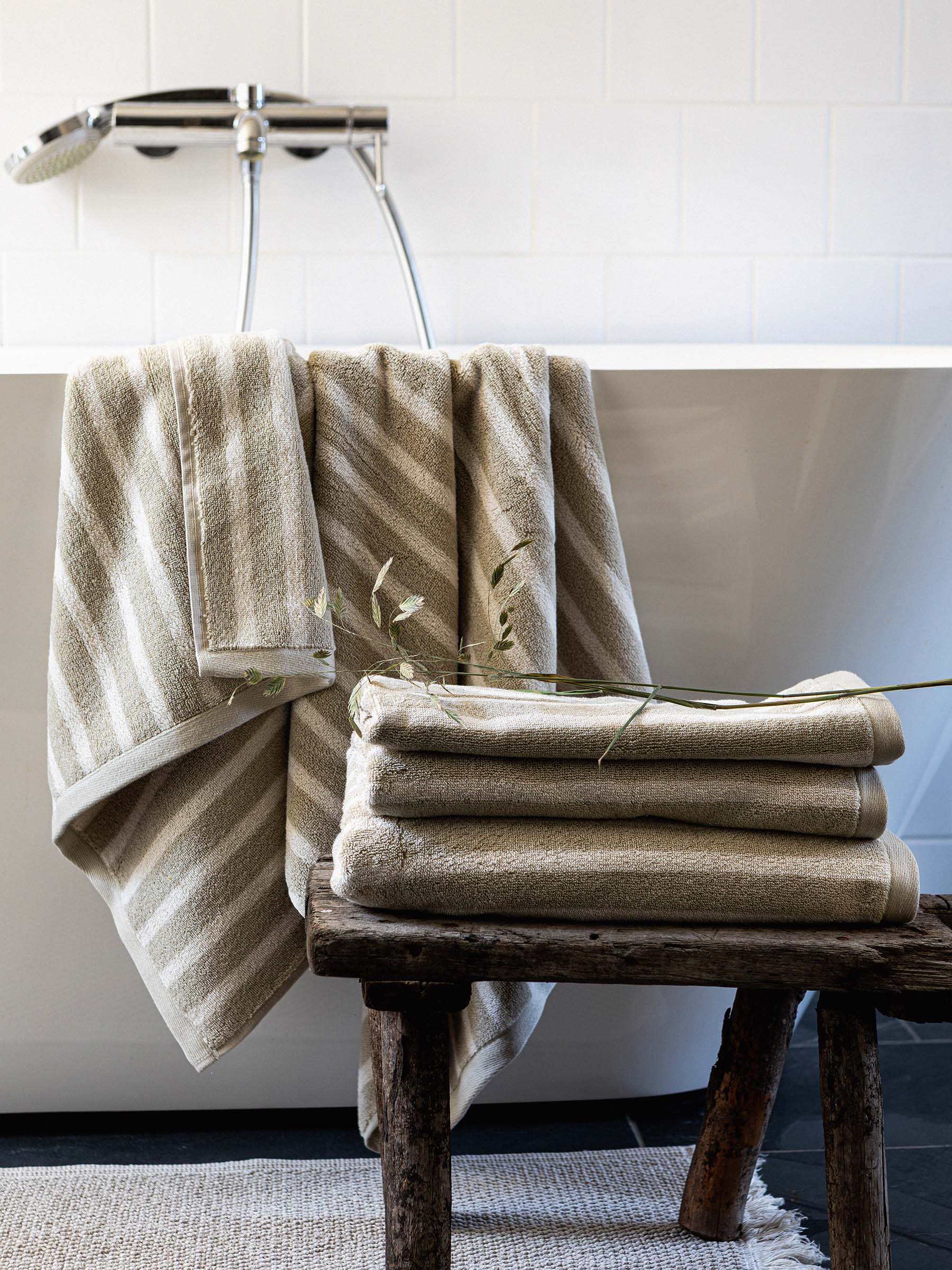 Bonnie badehåndklæde 70x140 cm, Beige Tell Me More