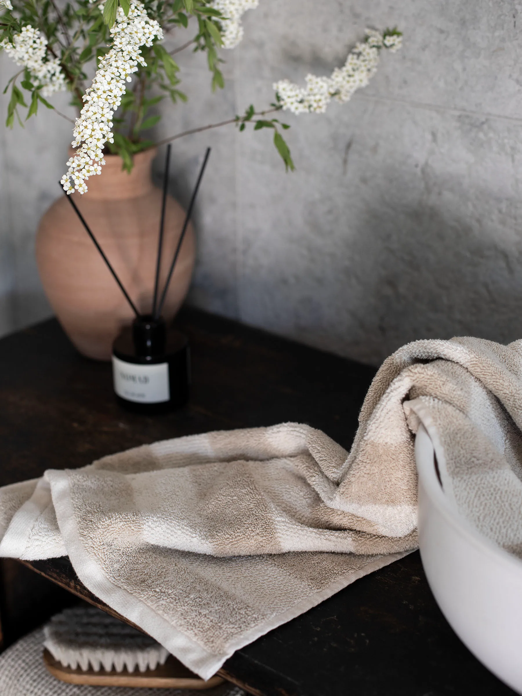 Cleo håndklæde 50x70 cm, Beige Tell Me More