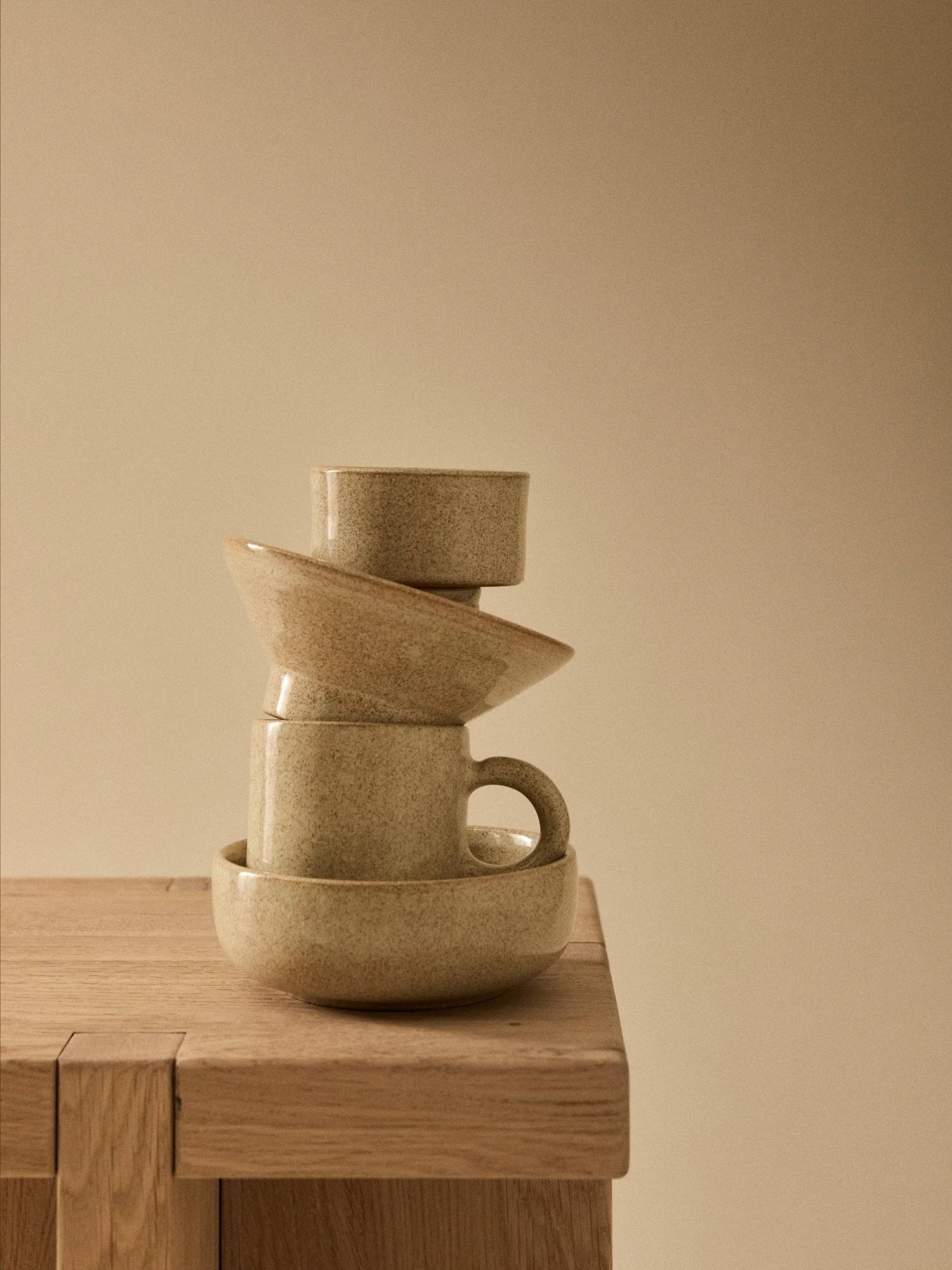 Elio skål på fod, Dark brown, Ø14,5x6 cm Tell Me More