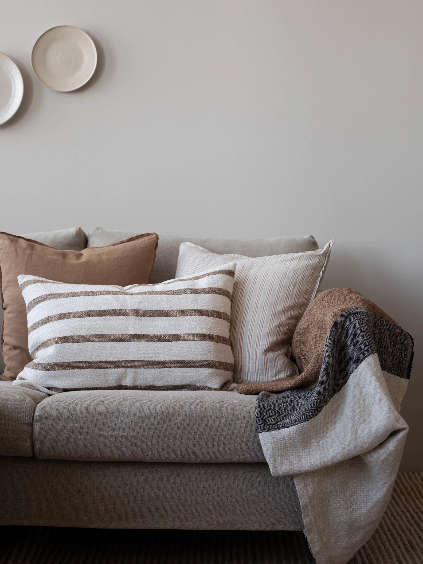 Gaston pudebetræk 40x60 cm, Hazelnut Tell Me More