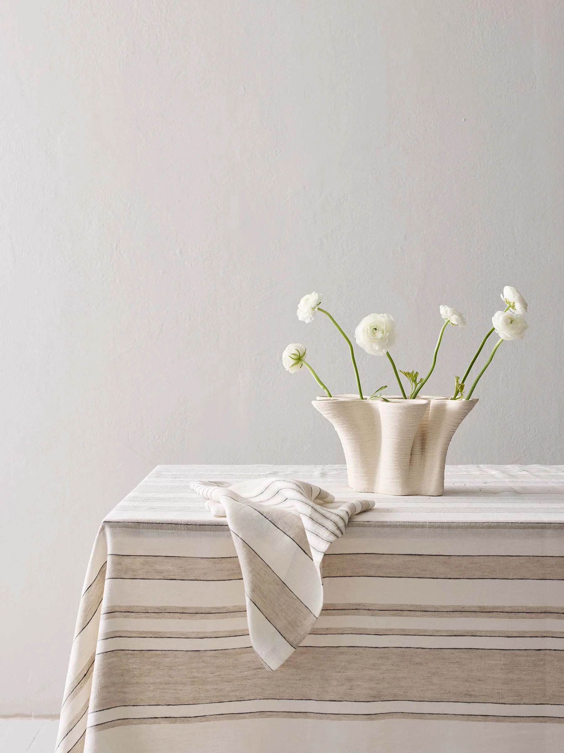 Noah borddug, Beige stripe, 145x270 cm Tell Me More