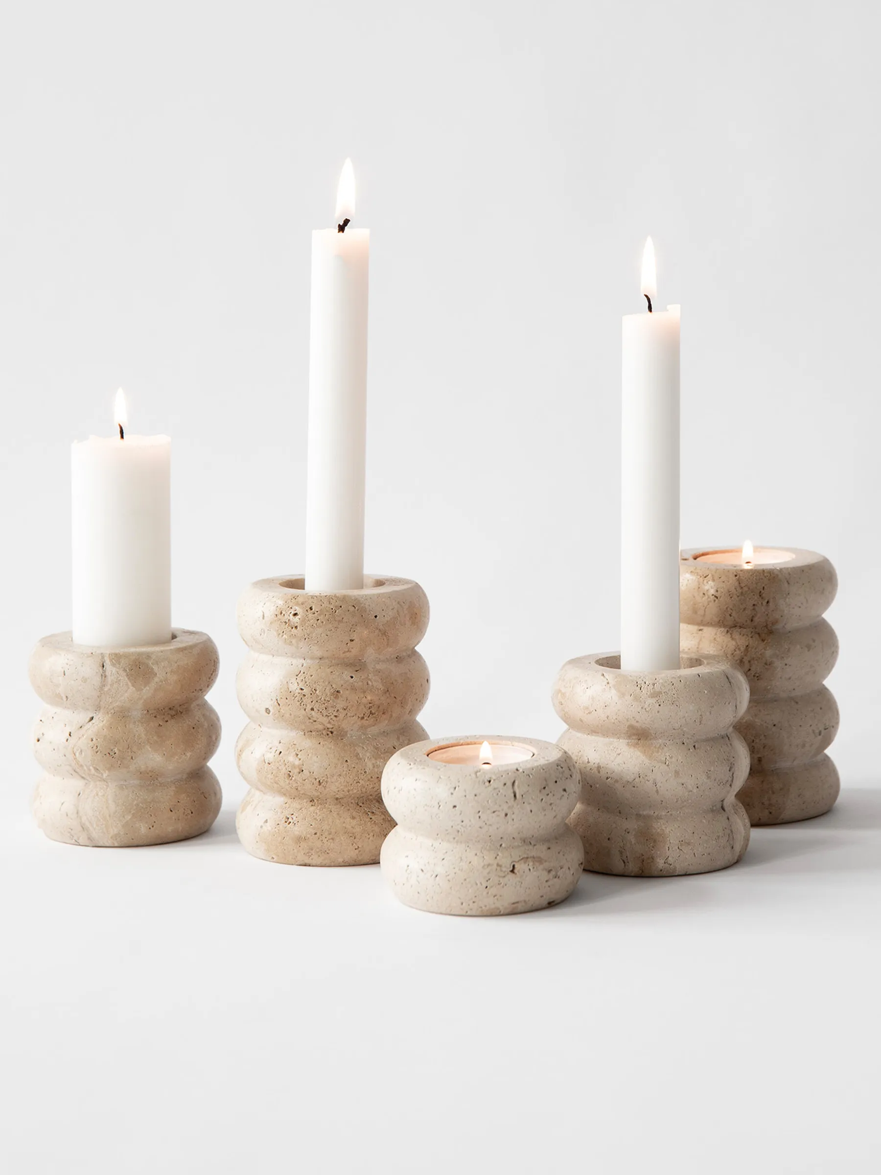 Travertine lysestage, Medium 8 cm Tell Me More