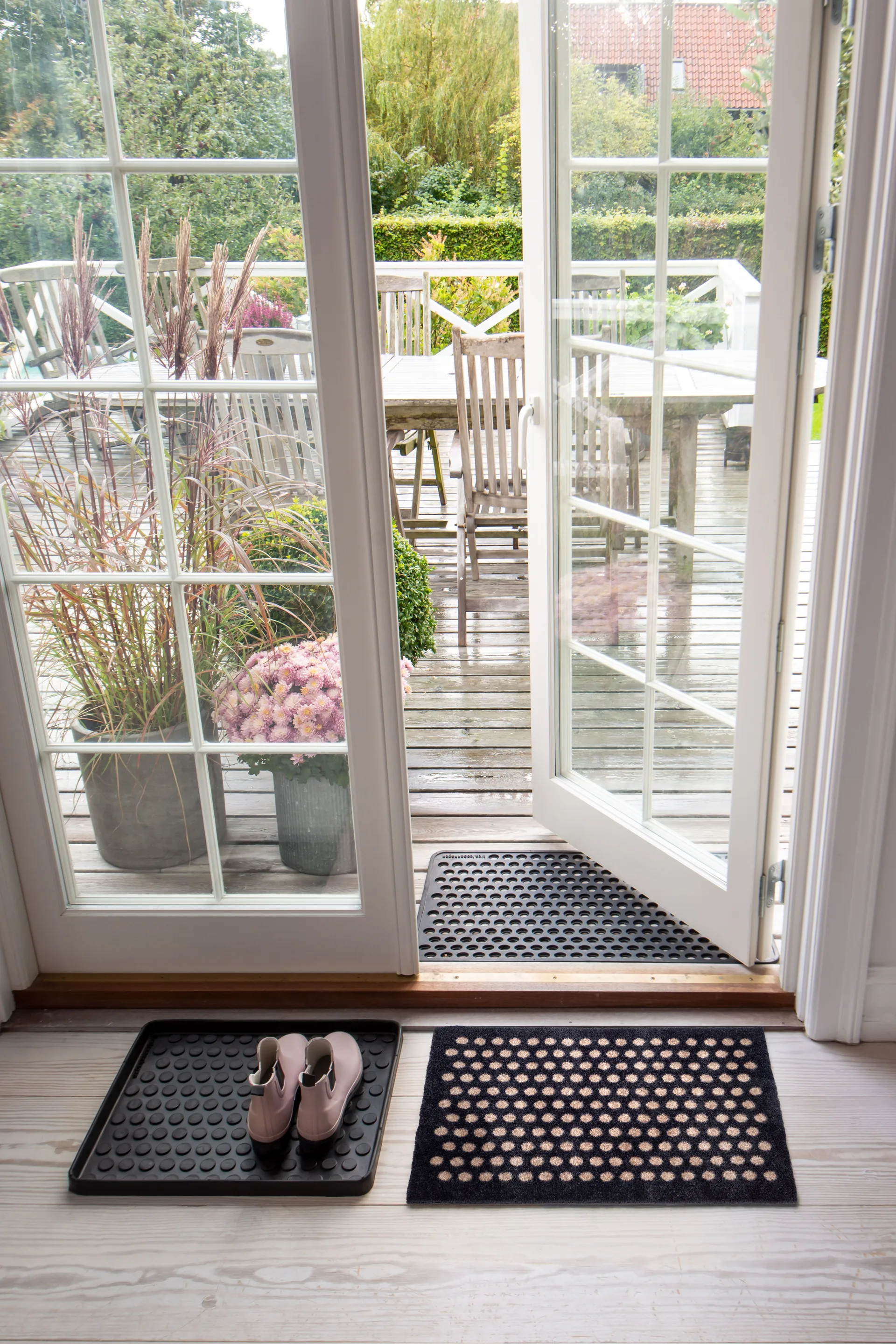 Dot dørmåtte, Black/sand, 40x60 cm tica copenhagen