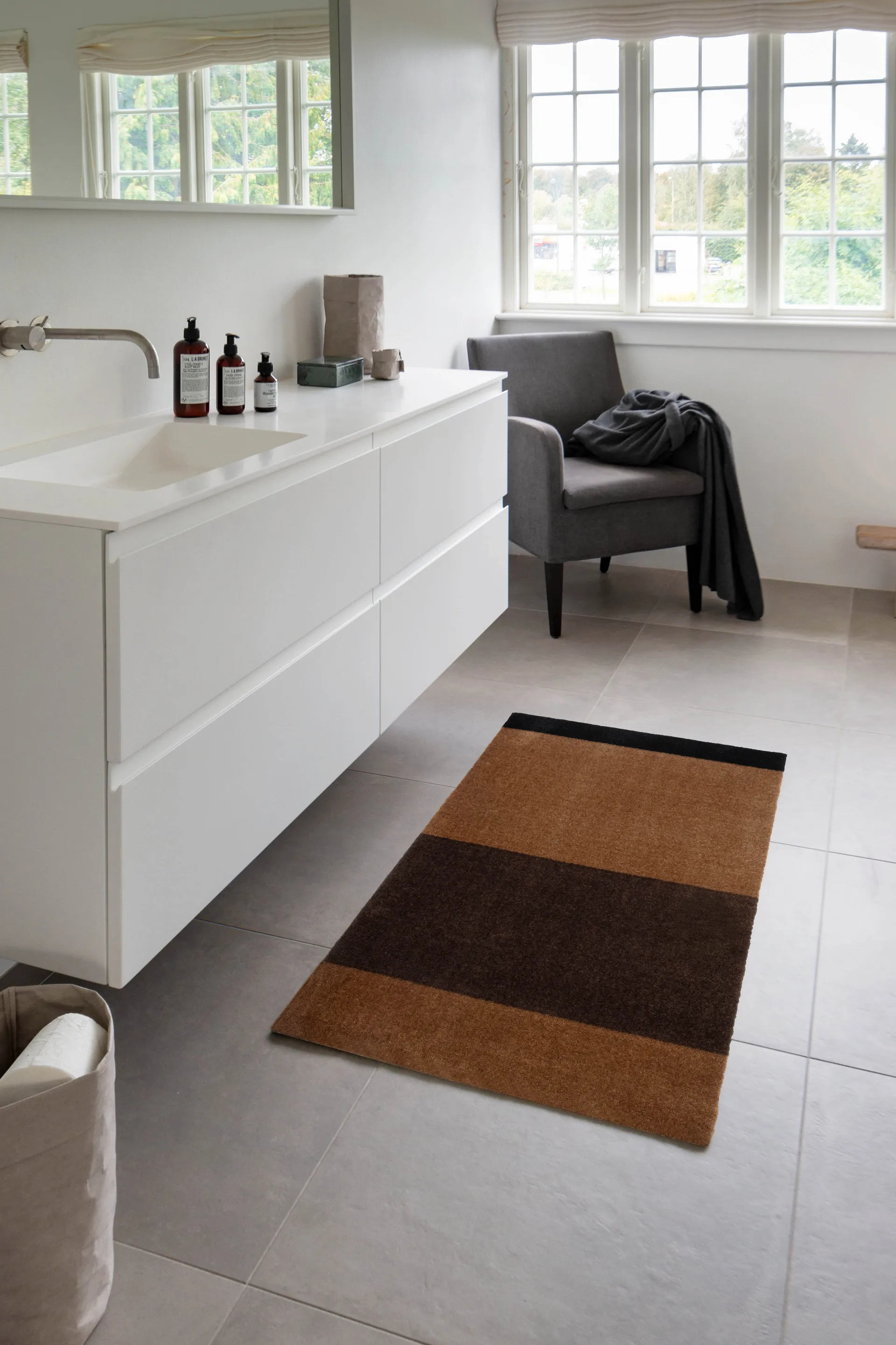 Stripes entrétæppe/løber horisontal, Cognac-dark brown-black, 67x120 cm tica copenhagen