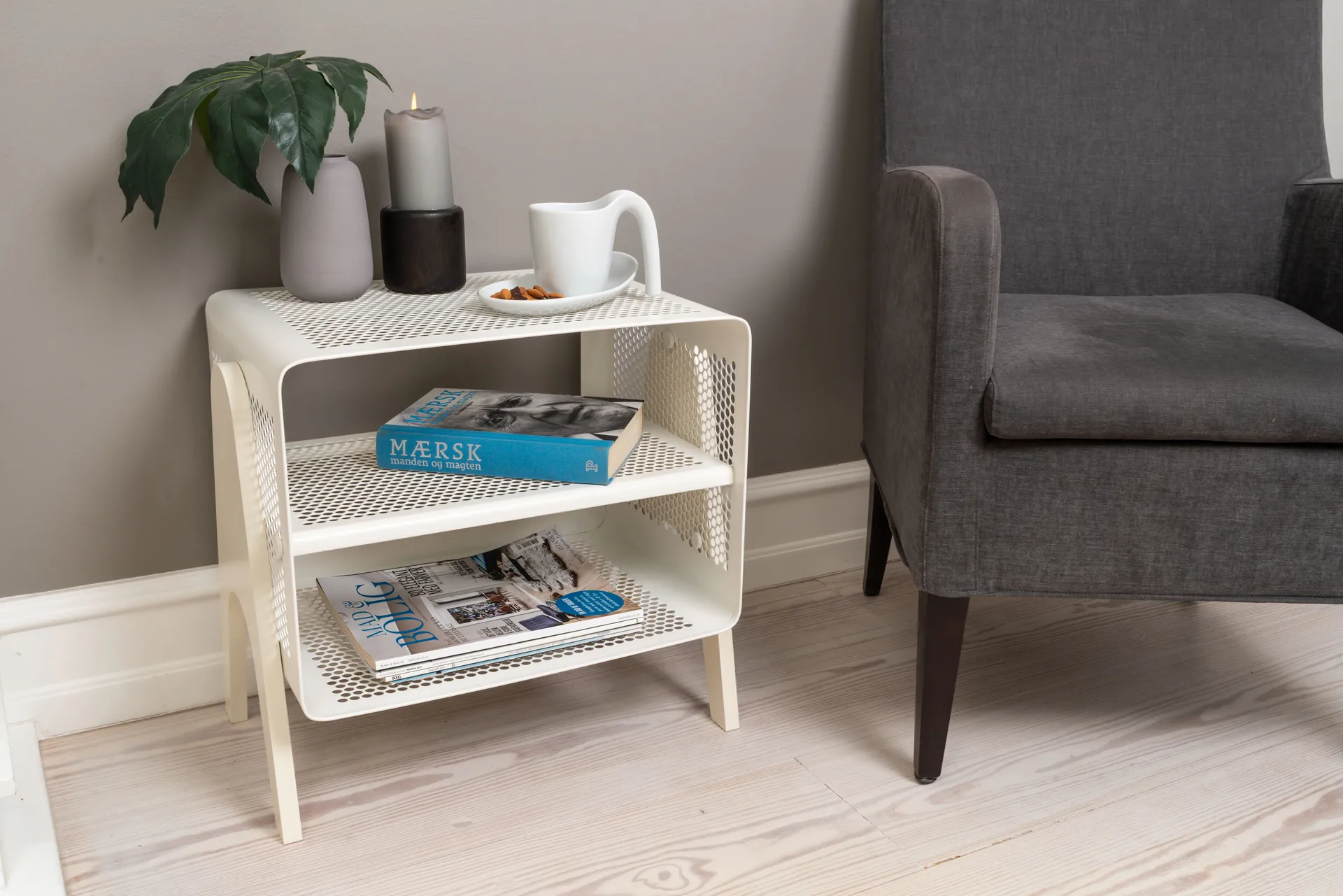 Tica hylde small, Mat white tica copenhagen