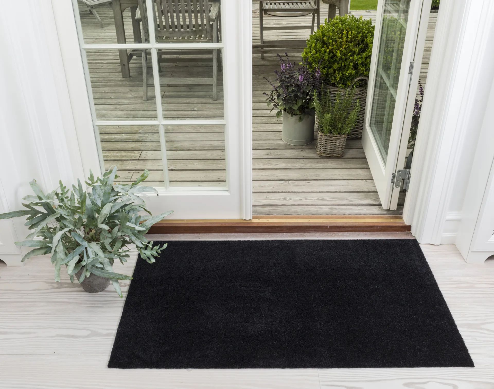 Unicolor entrétæppe/løber, Black, 67x120 cm tica copenhagen