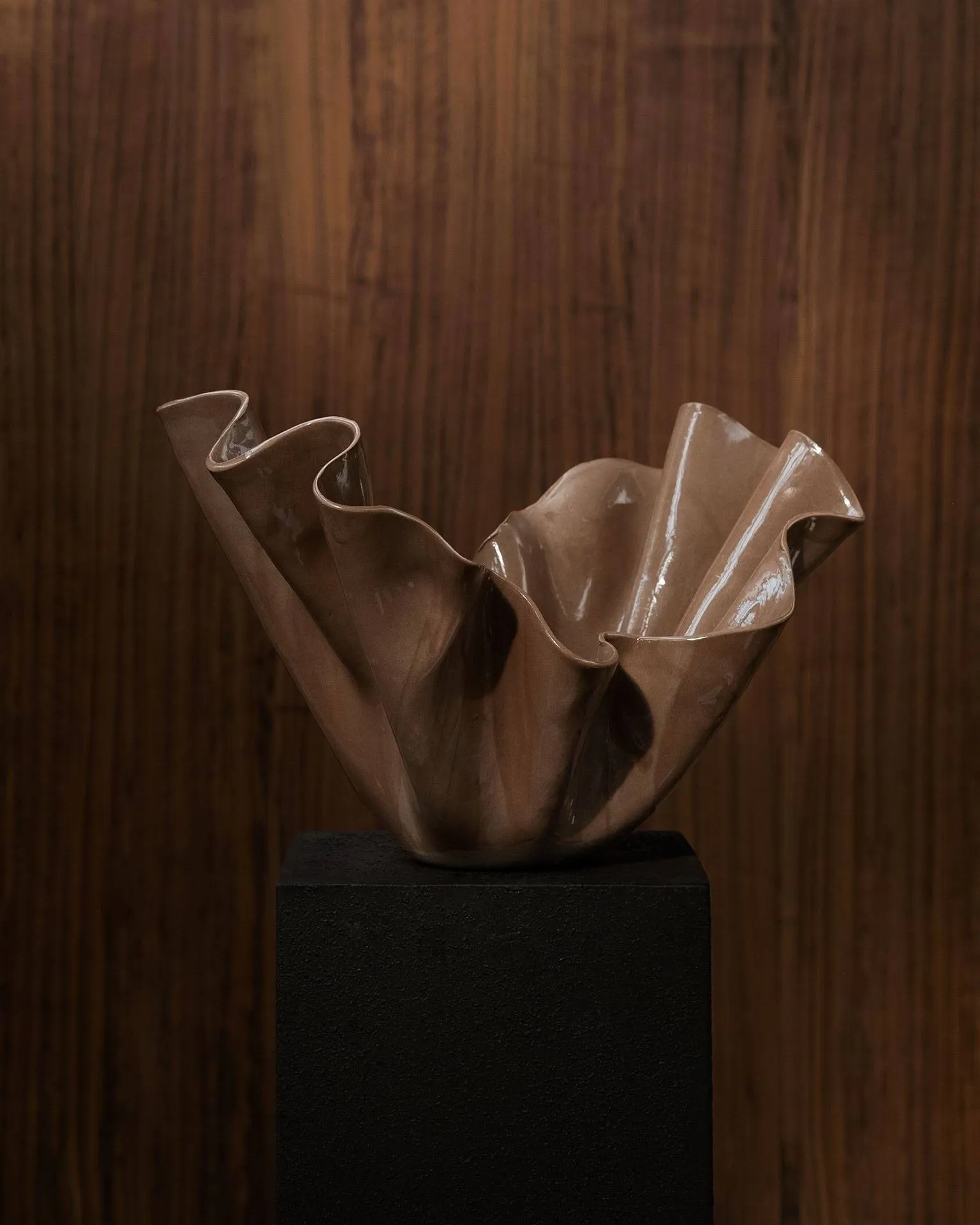 Amnell skulptur, Brown, 39x25 cm Tinted