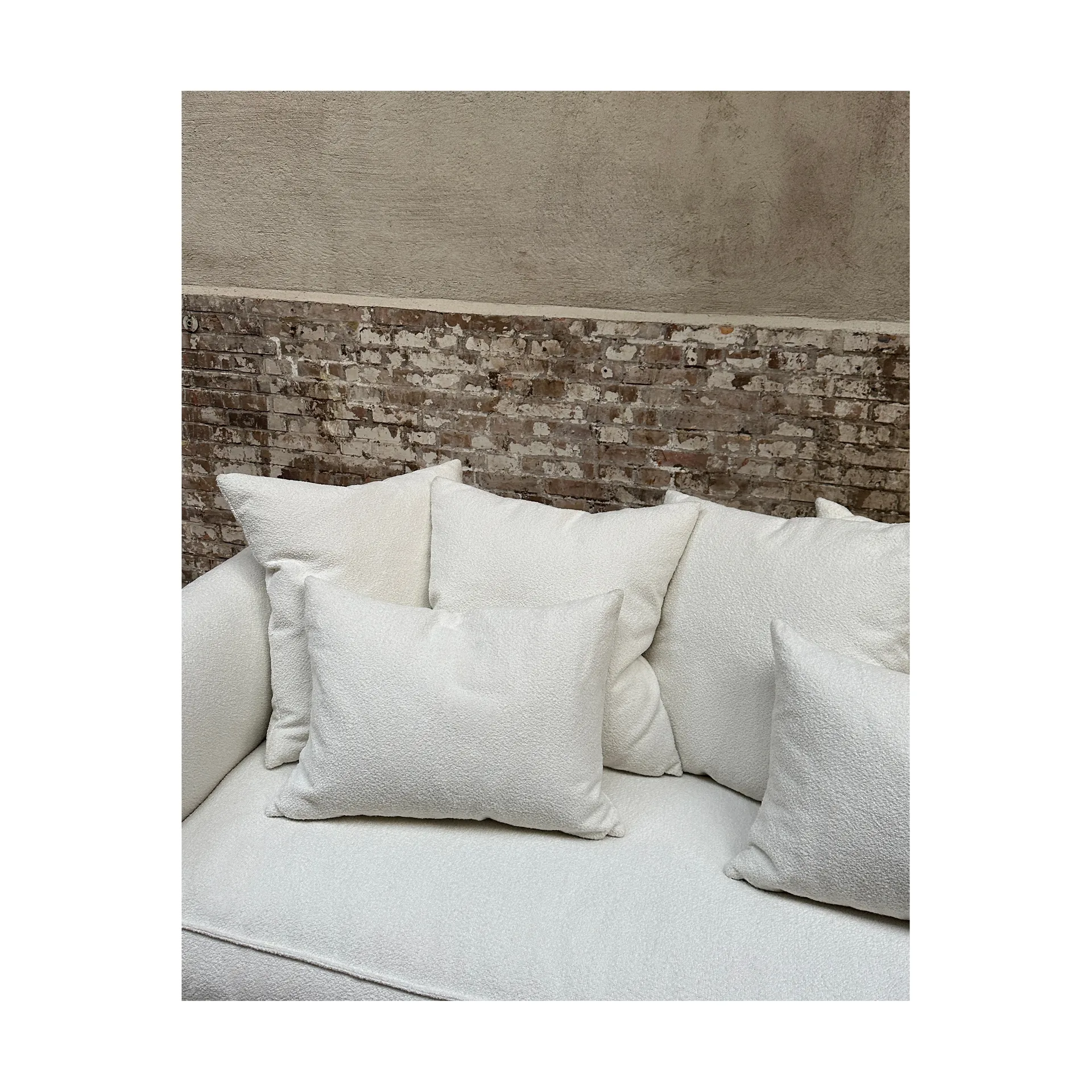Cornell sofa, Bouclé off white Tinted