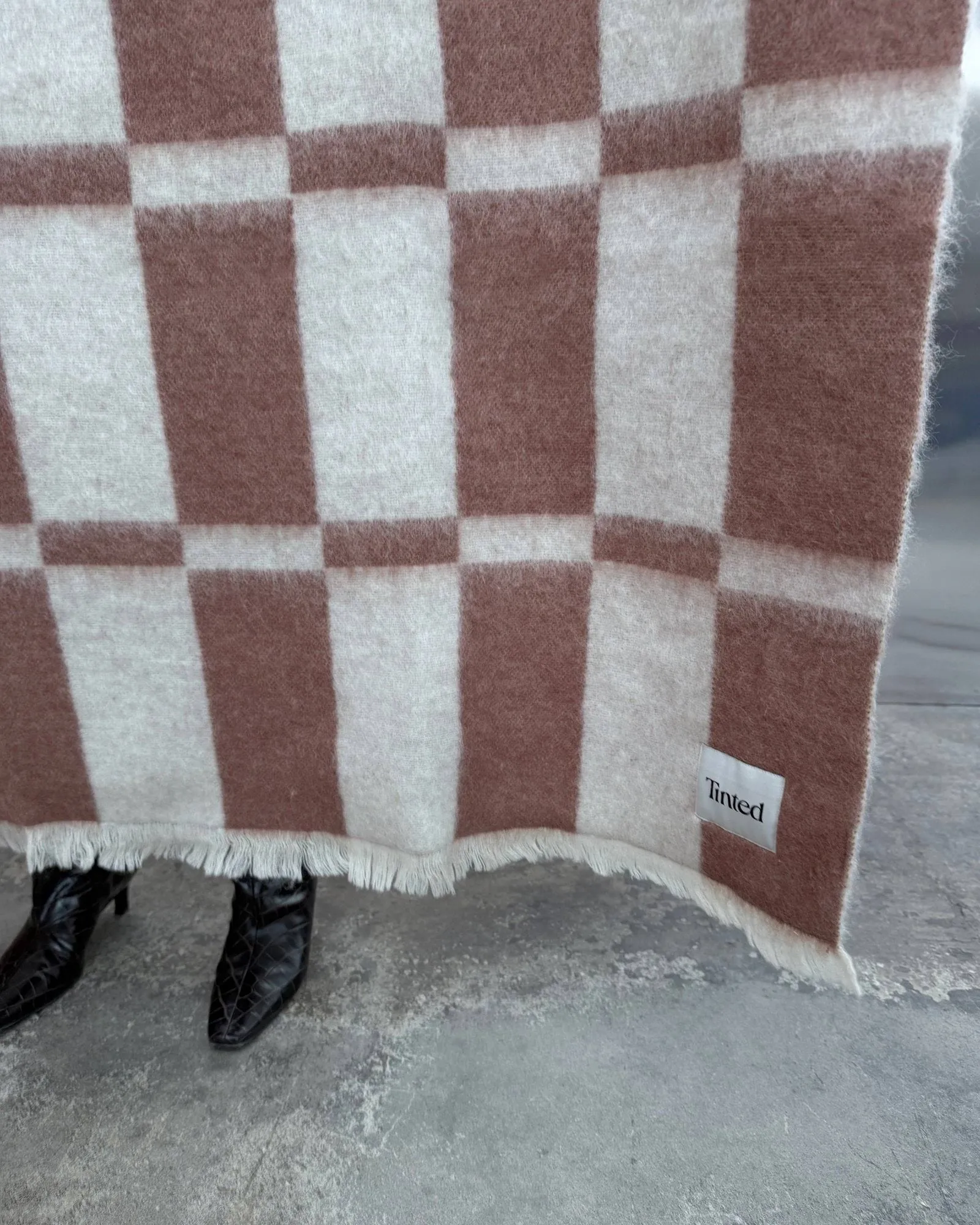 Hallin mohairplaid, Off white-rust, 130x170 cm Tinted