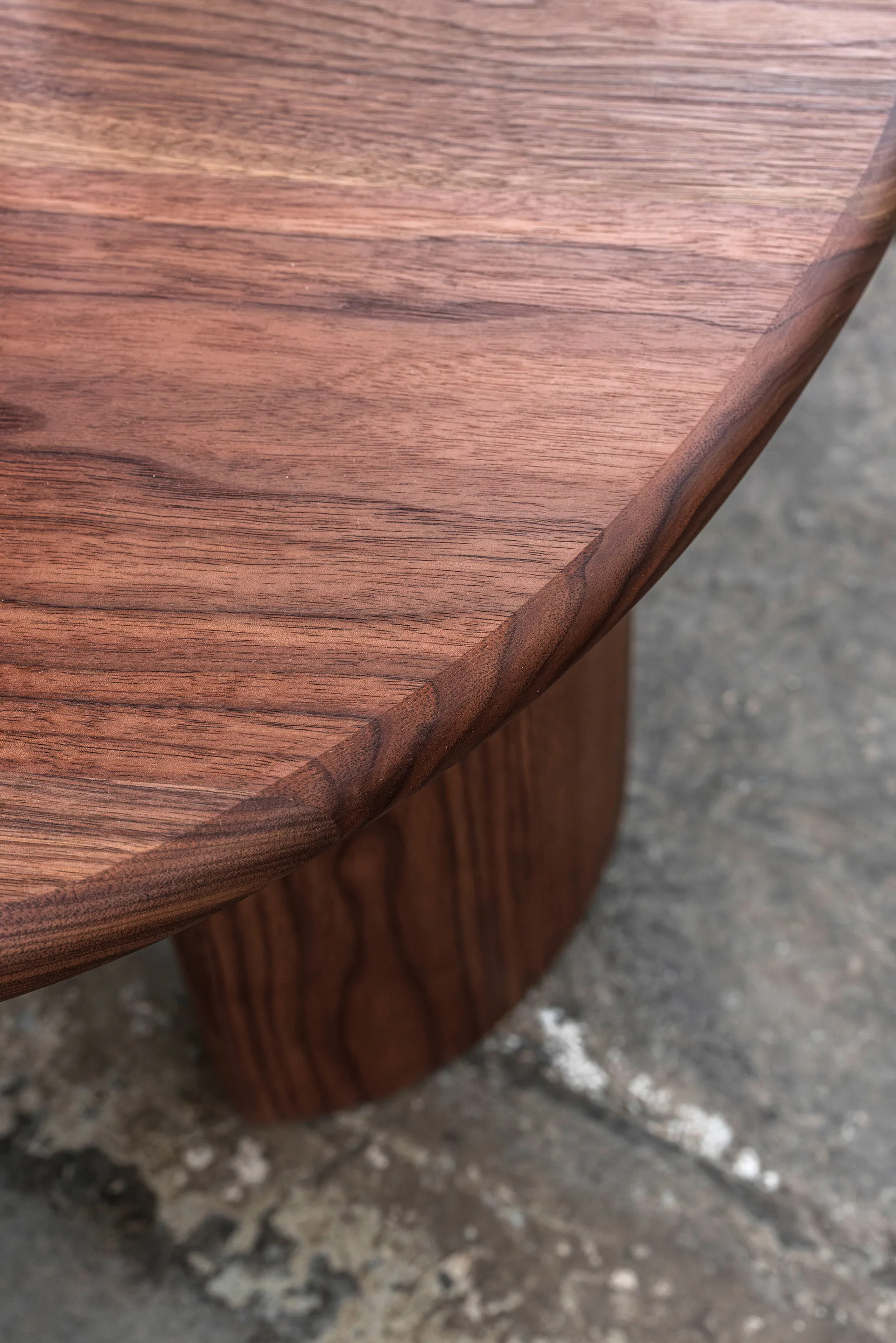 Lowe sofabord, Valnød dark brown Tinted