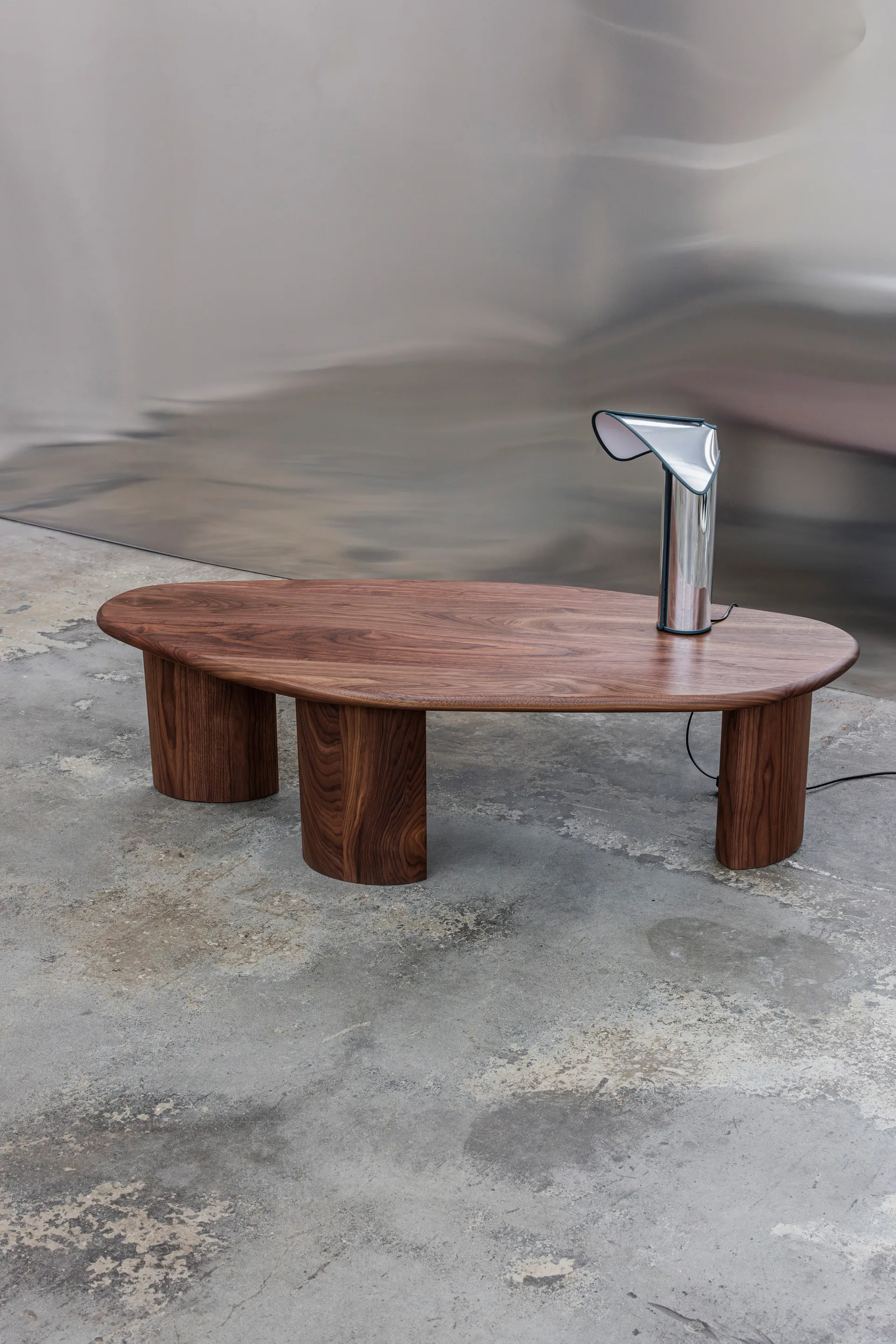 Lowe sofabord, Valnød dark brown Tinted