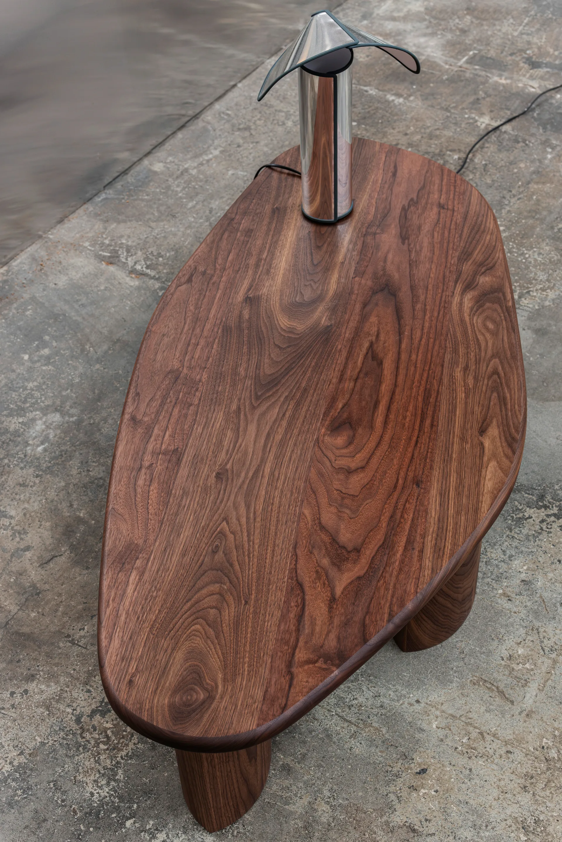 Lowe sofabord, Valnød dark brown Tinted