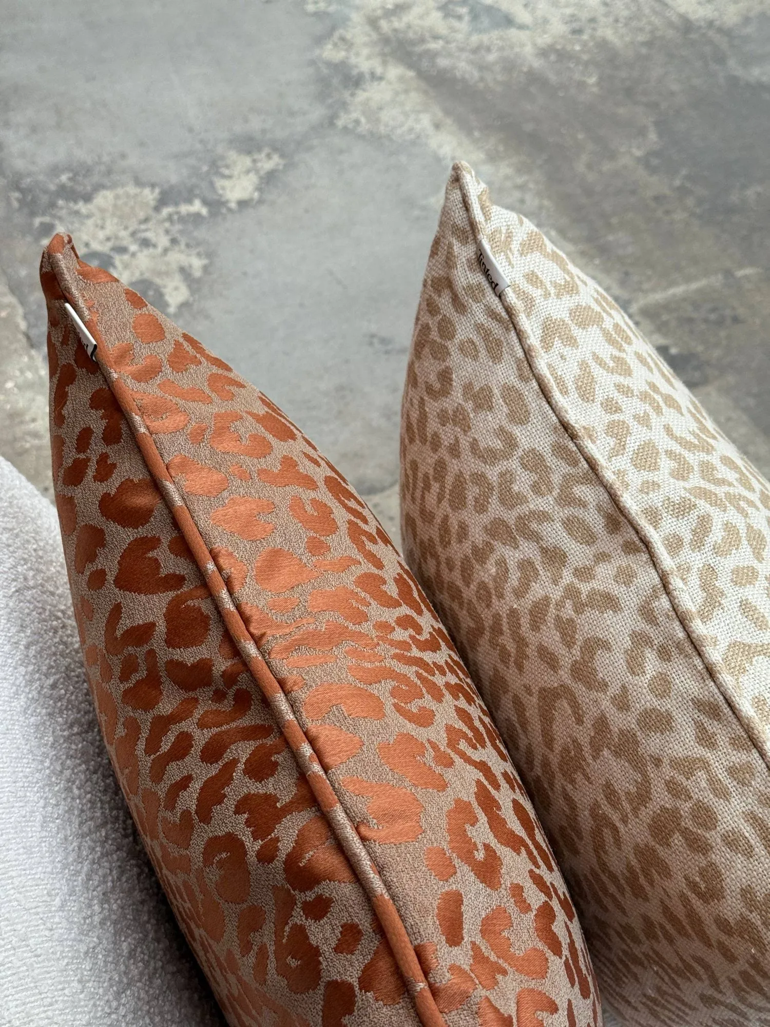 Norell pyntepude, Leopard beige-off white, 50x50 cm Tinted