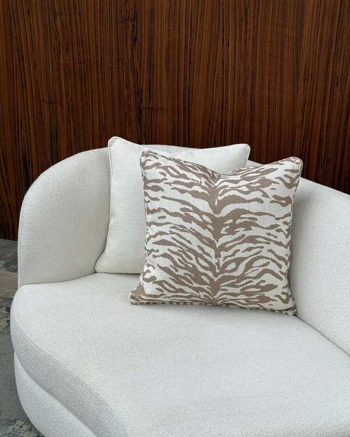 Norell pyntepude - Tiger beige-off white, 50x50 cm - Tinted