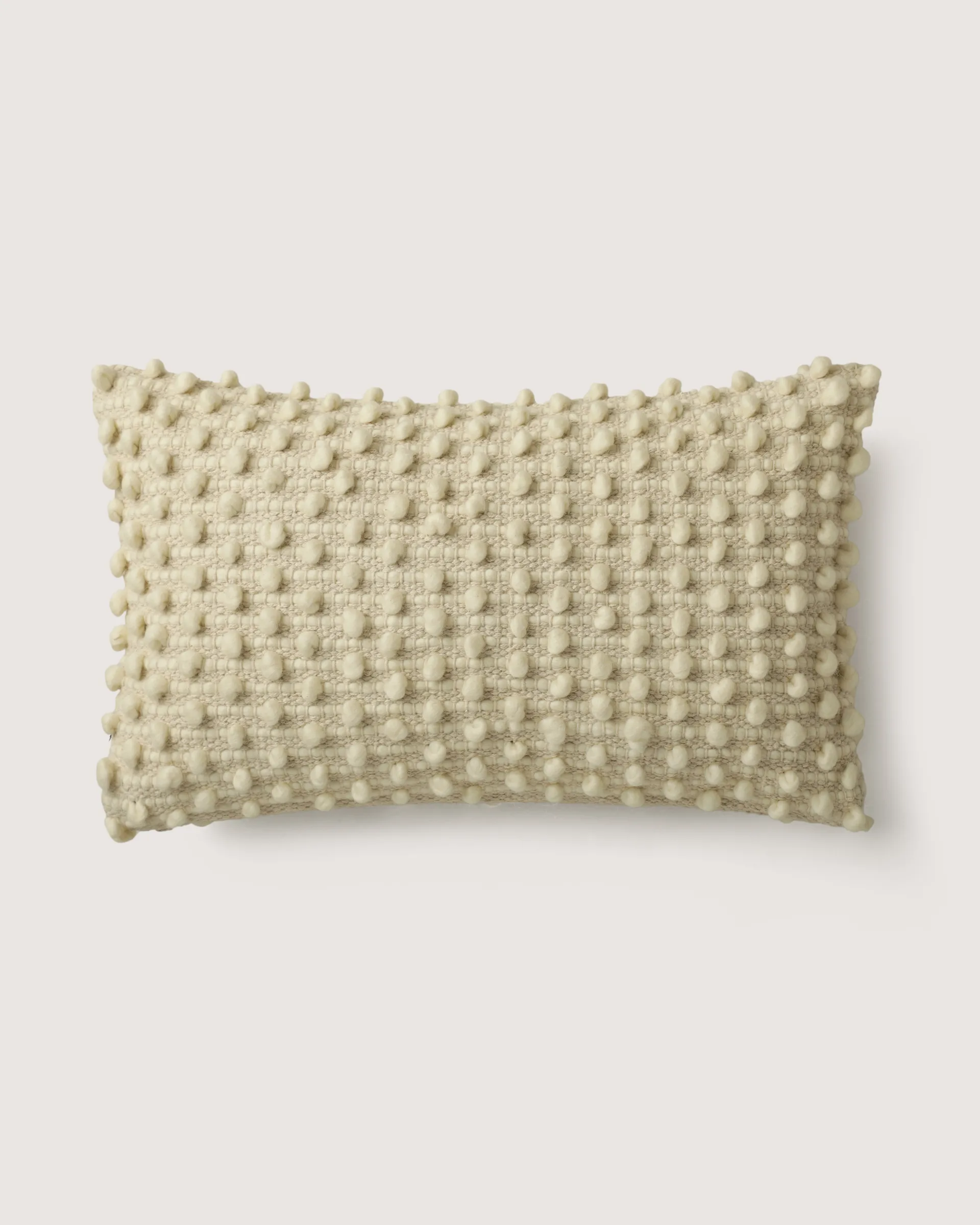 Tuhlin pude 30x50 cm, Offwhite Tinted