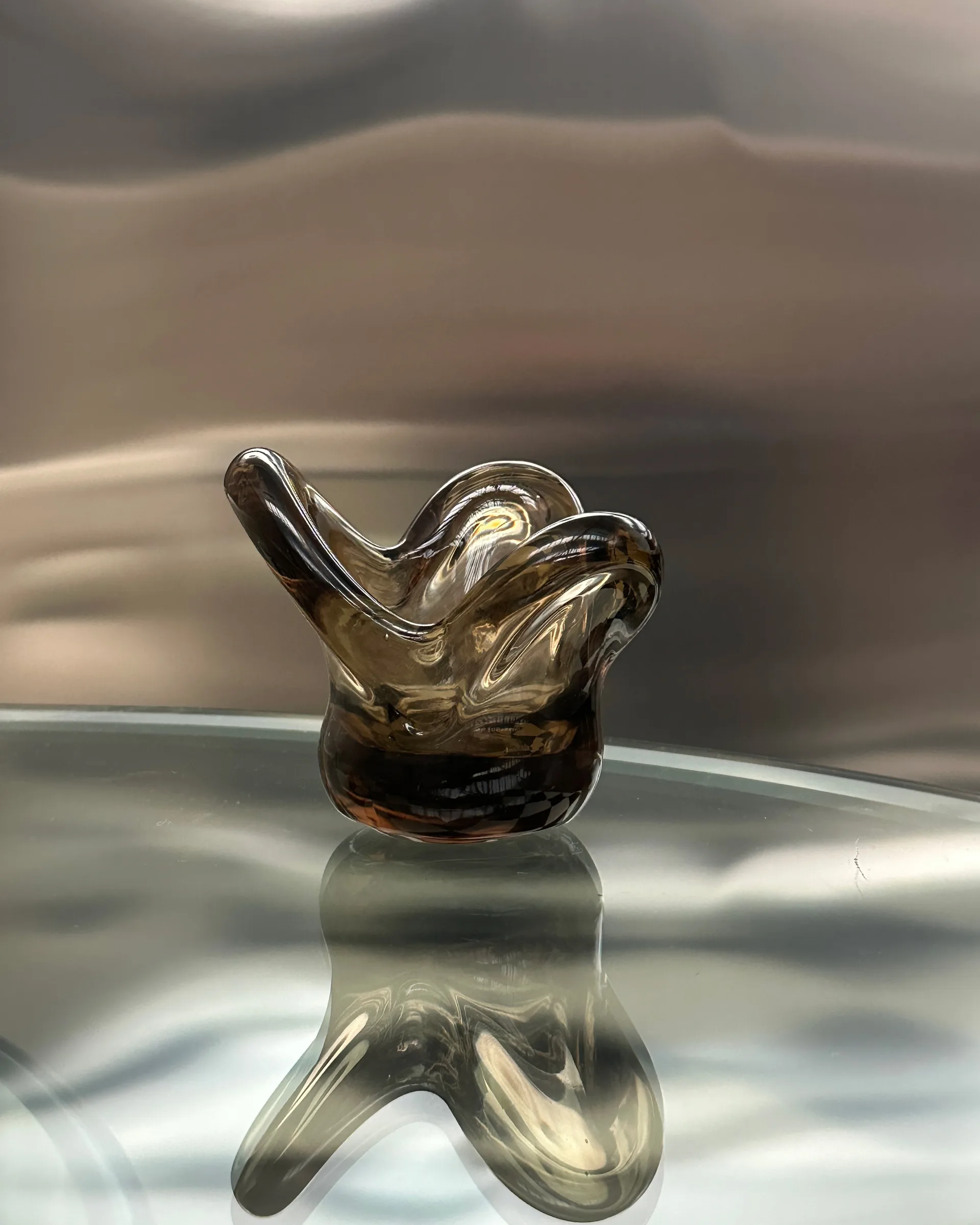 Visser lysestage, Brown Tinted