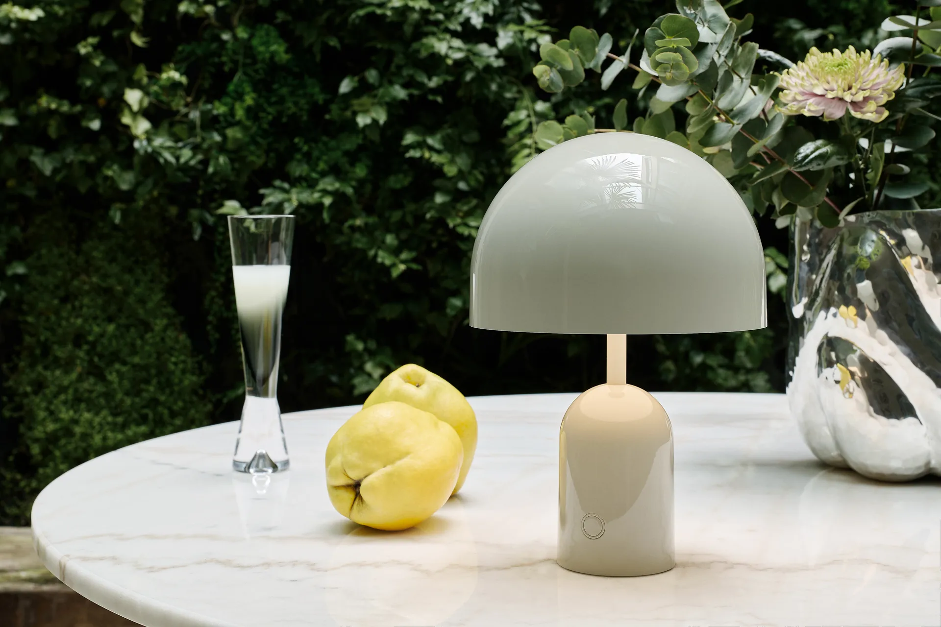 Bell Portable LED-bordlampe 28 cm, Grey Tom Dixon
