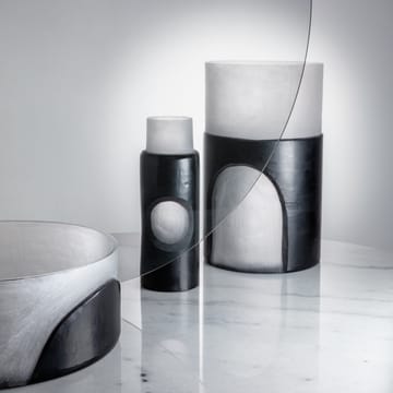 Carved vase, lille - Sort - Tom Dixon