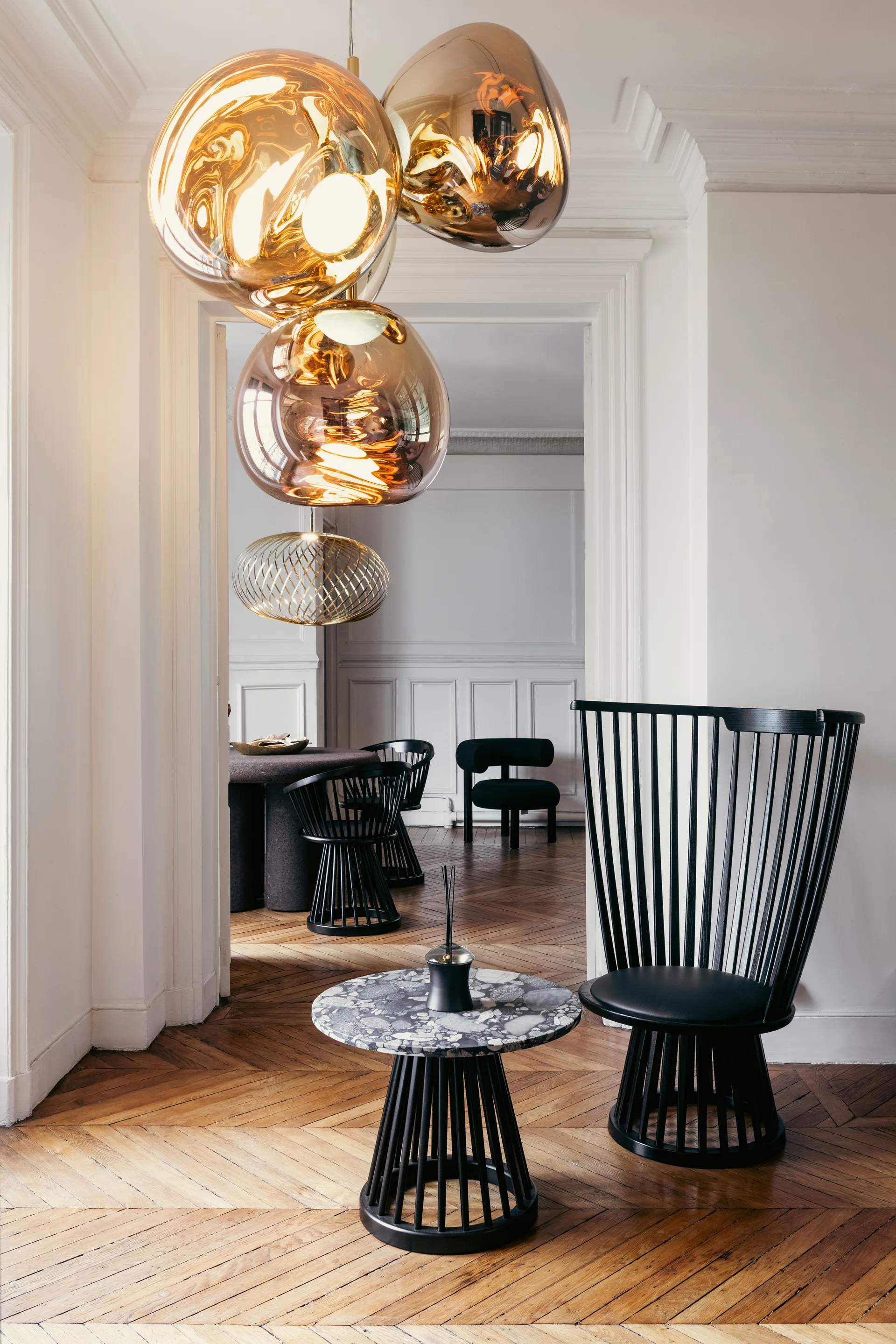 Fan loungestol polstret sæde, Black ash-black leather Tom Dixon