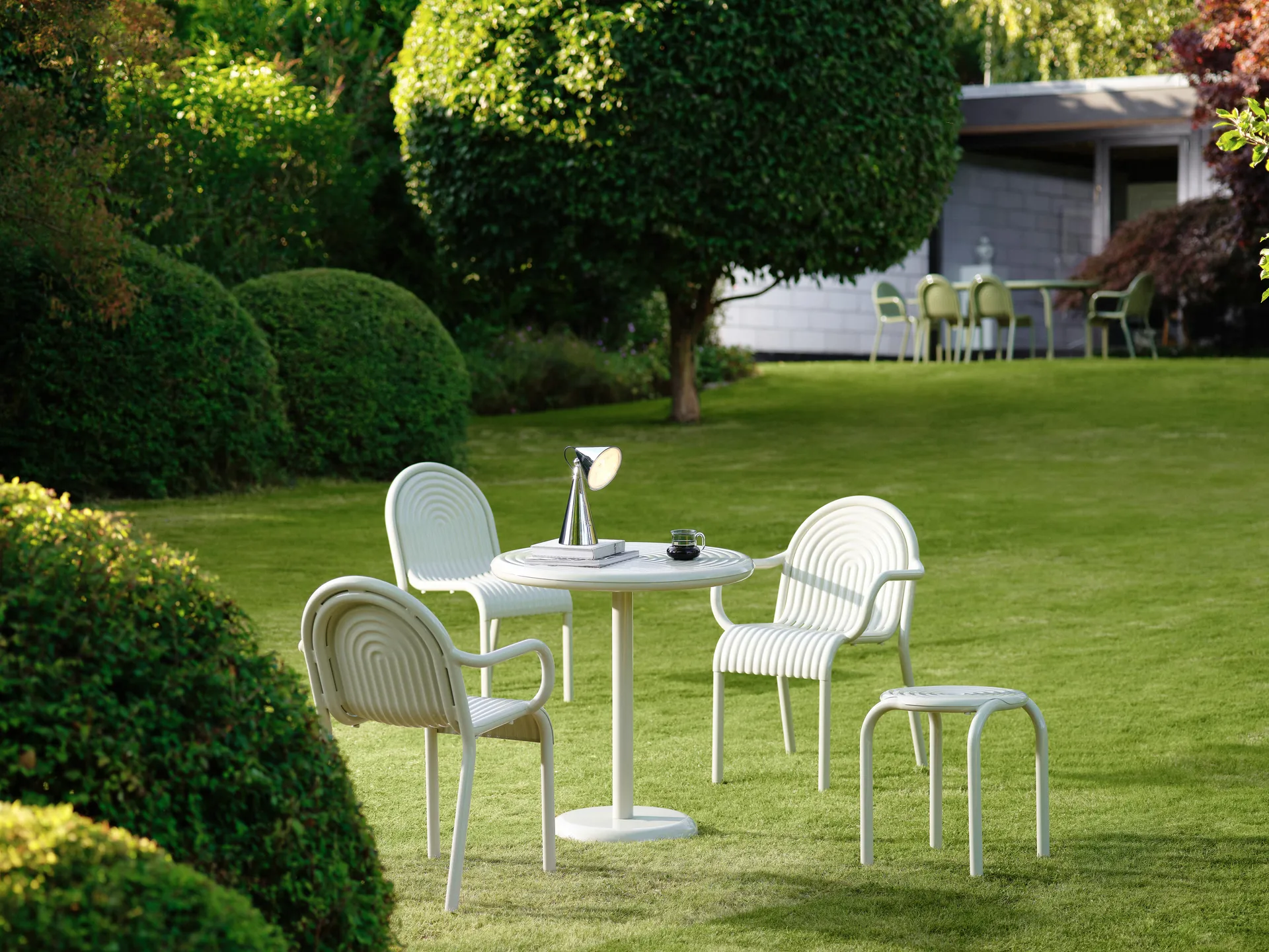 Groove cafébord rundt - Putty, Ø70 cm Tom Dixon