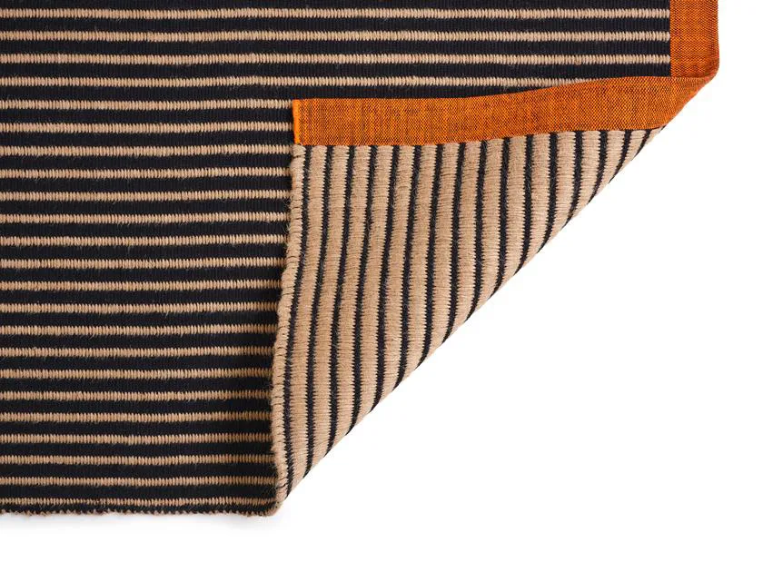 Line tæppe, Sort 70x250 cm Tom Dixon