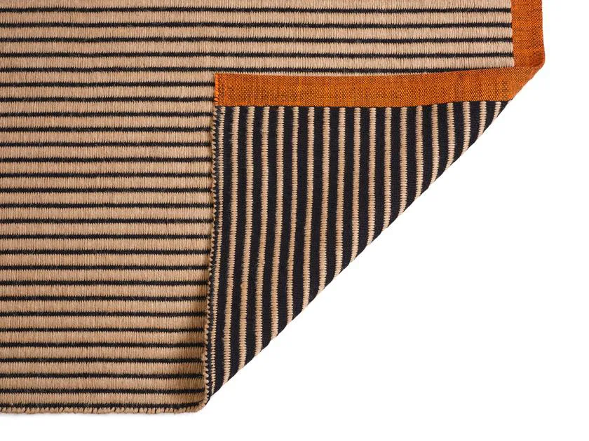 Line tæppe, Sort 70x250 cm Tom Dixon