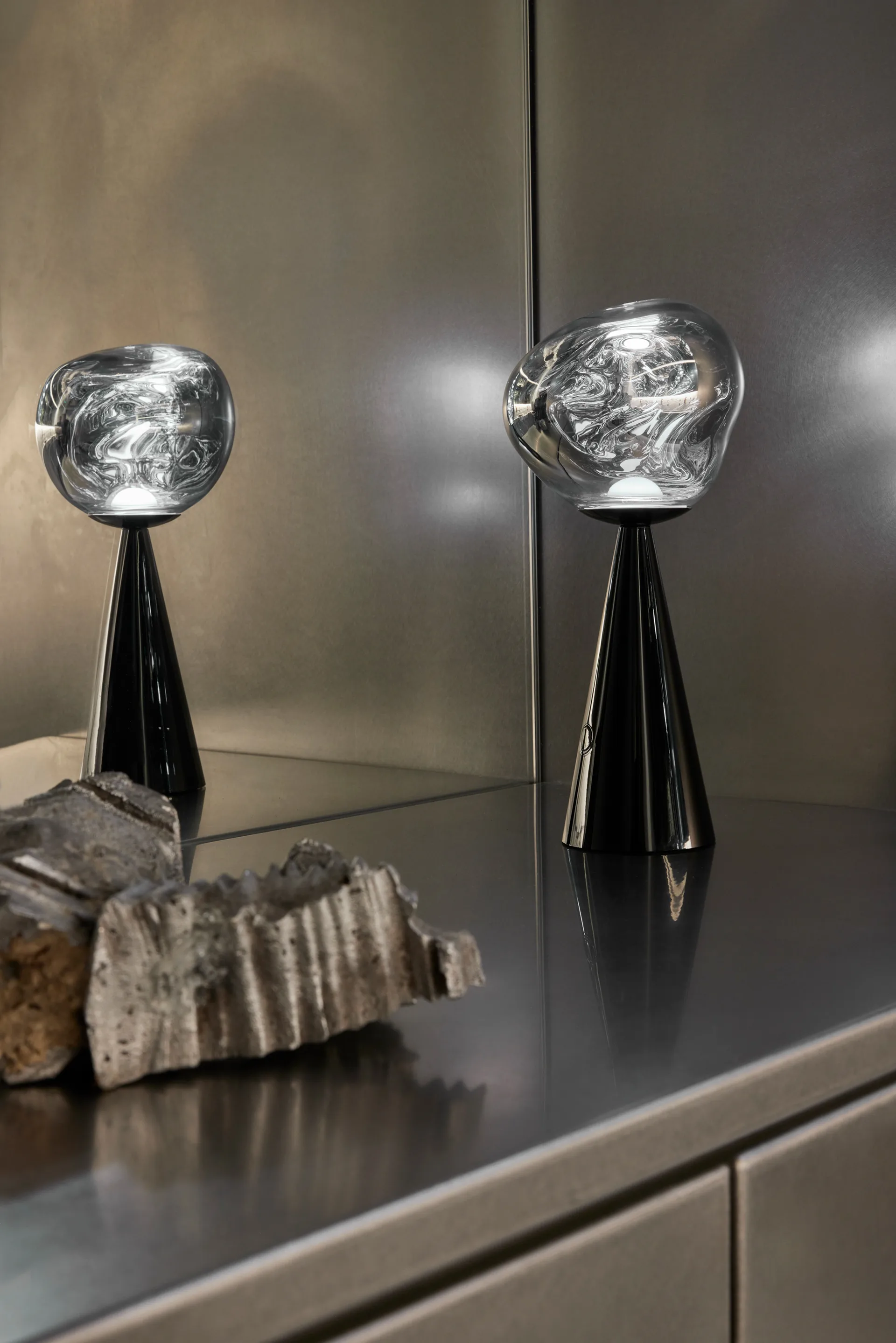 Melt Portable LED-bordlampe 28,5 cm, Sort Tom Dixon