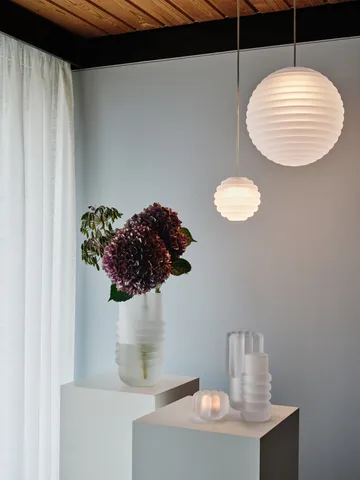 Press fyrfadsstage vertikal - Frosted - Tom Dixon