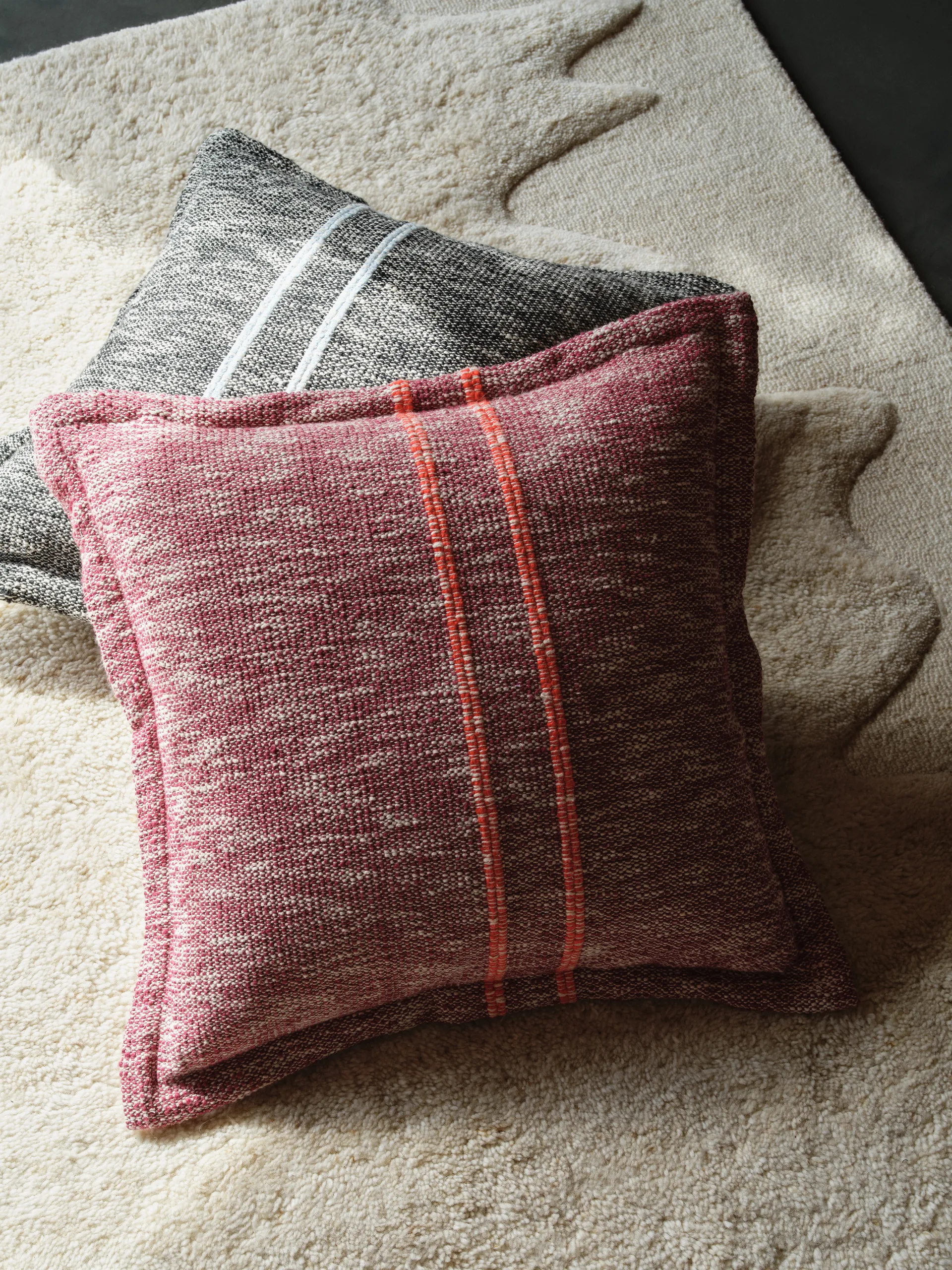 Track pyntepude, Burgundy, 56x56 cm Tom Dixon