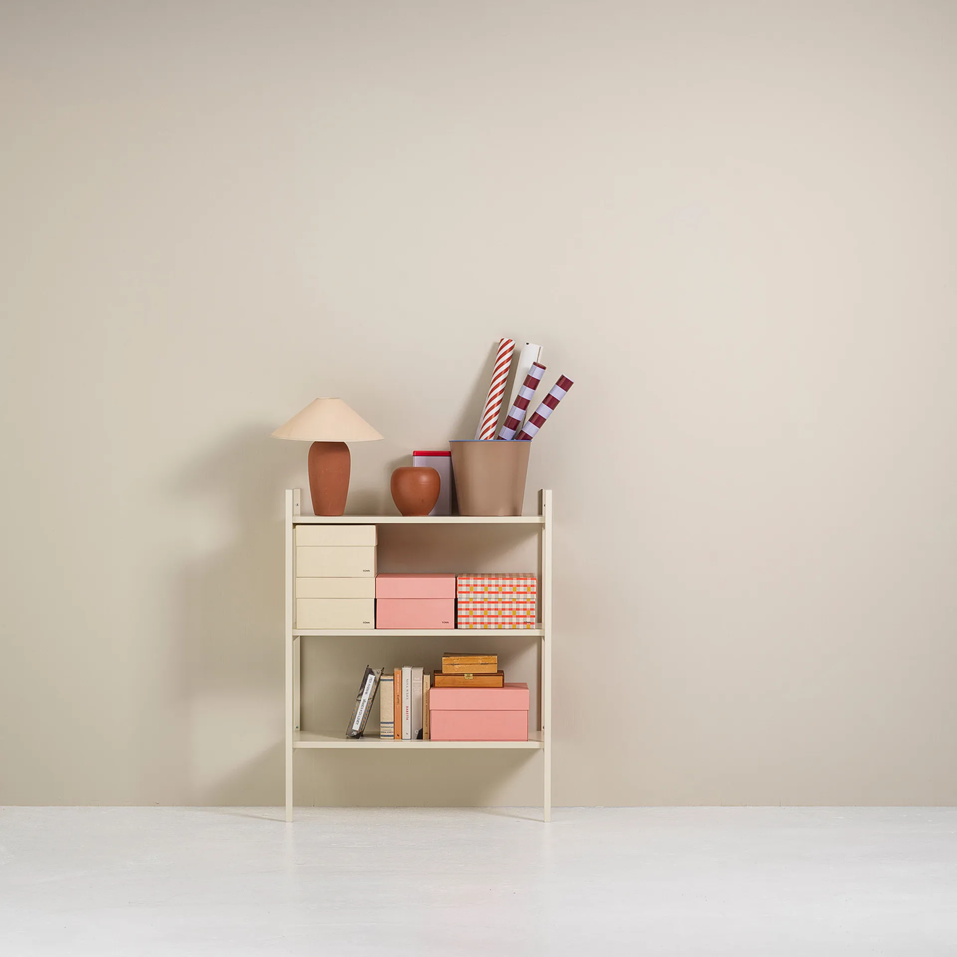 Portal bogreol small, Off white, 80 cm TÔNN furniture