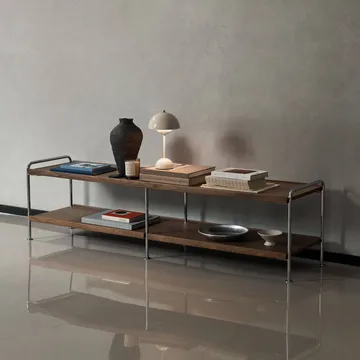 Alima NDS4 konsolhylde - Lakeret valnød-krom, 162x42x38 cm - &Tradition