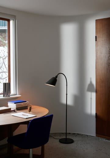 Bellevue AJ7 gulvlampe Anniversary Edition - Stone grey/Bronzed brass - &Tradition
