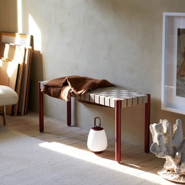 Betty TK4 bænk - oak, naturflettet lærredssæde - &Tradition
