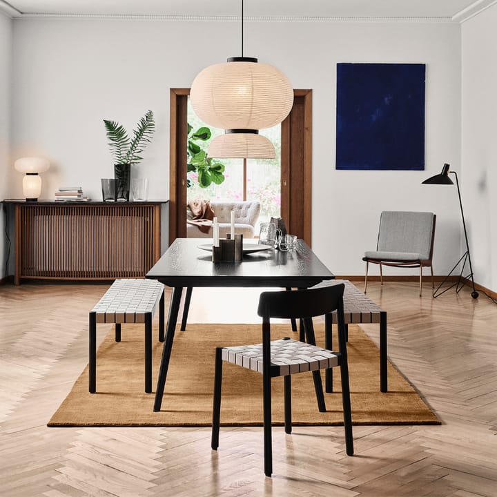 Betty TK5 bænk, black, sort flettet lærredssæde &Tradition