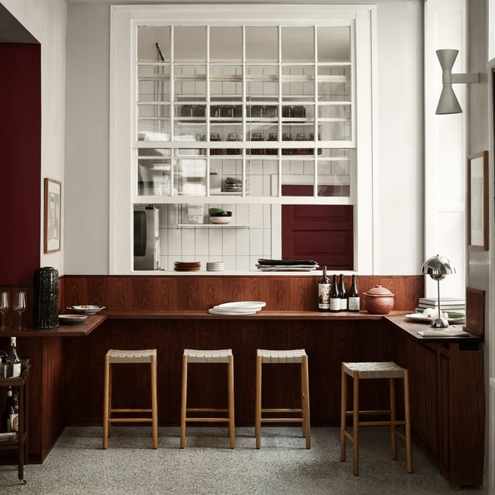 Betty TK7 barstol, oak, naturflettet lærredssæde &Tradition