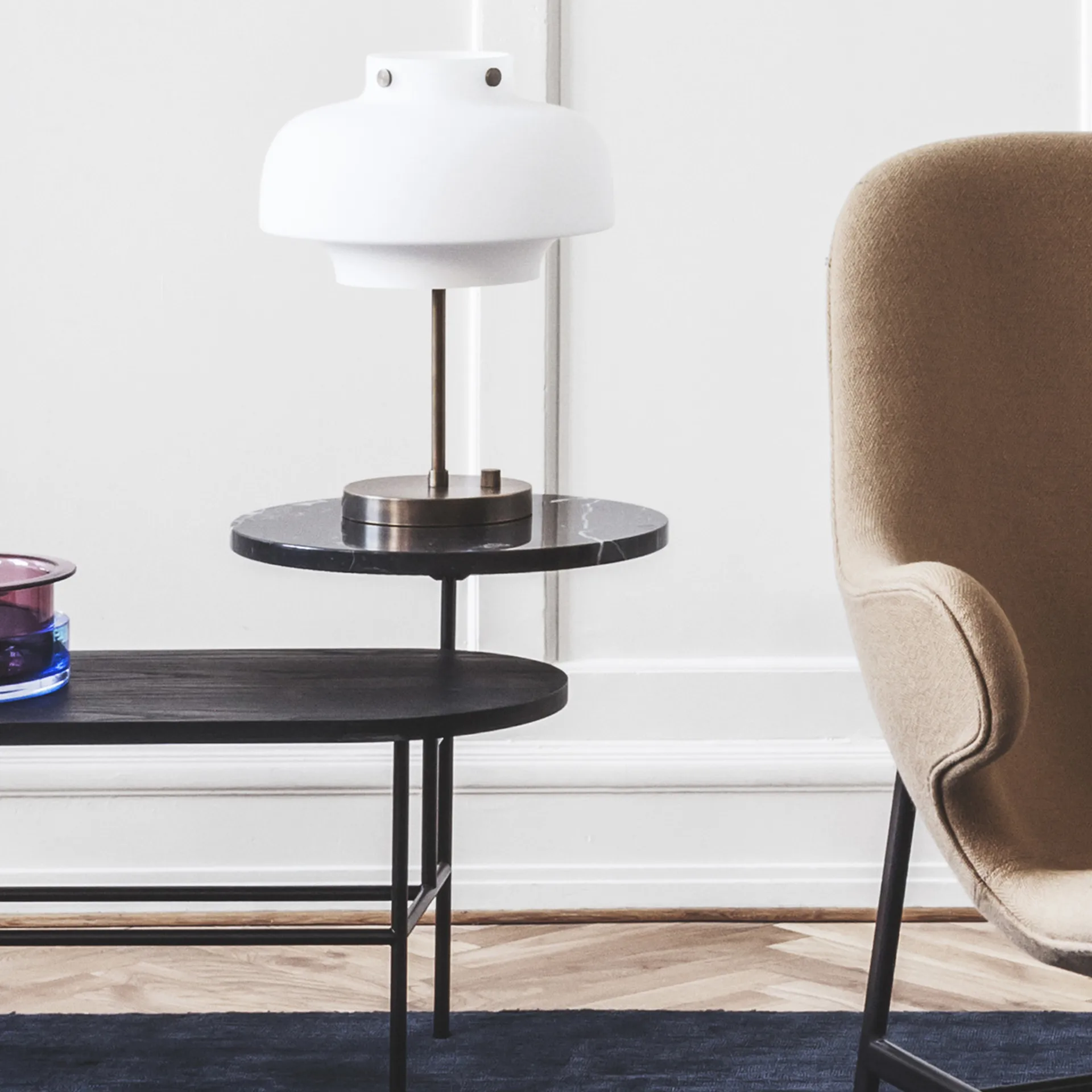 Copenhagen bordlampe SC13, opalglas-messing &Tradition