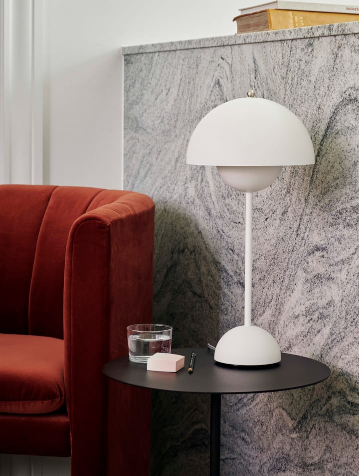 FlowerPot bordlampe VP3, mat hvid &Tradition