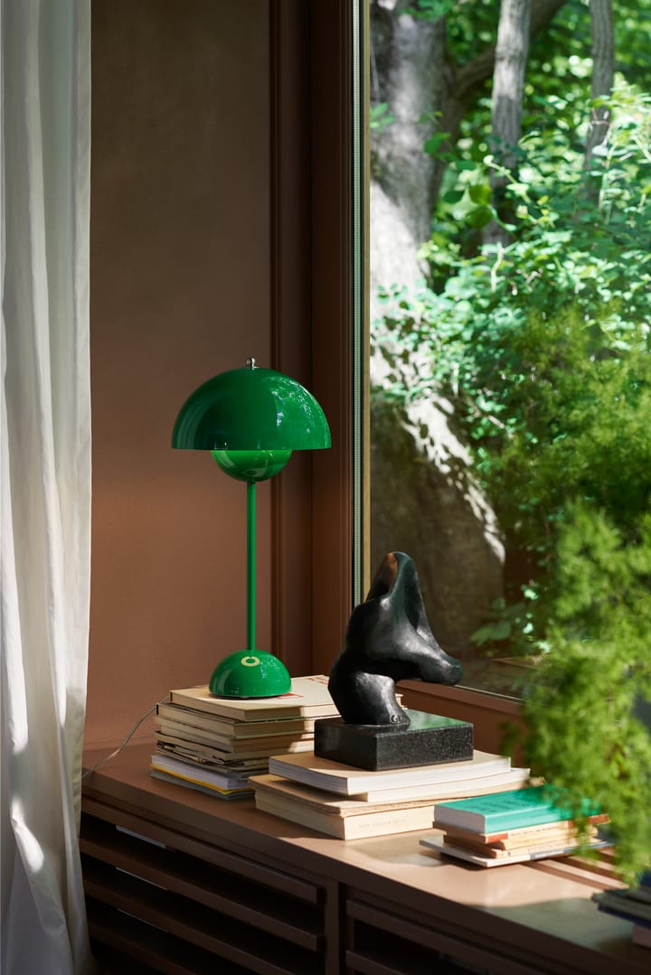 FlowerPot bordlampe VP3, Signal green &Tradition