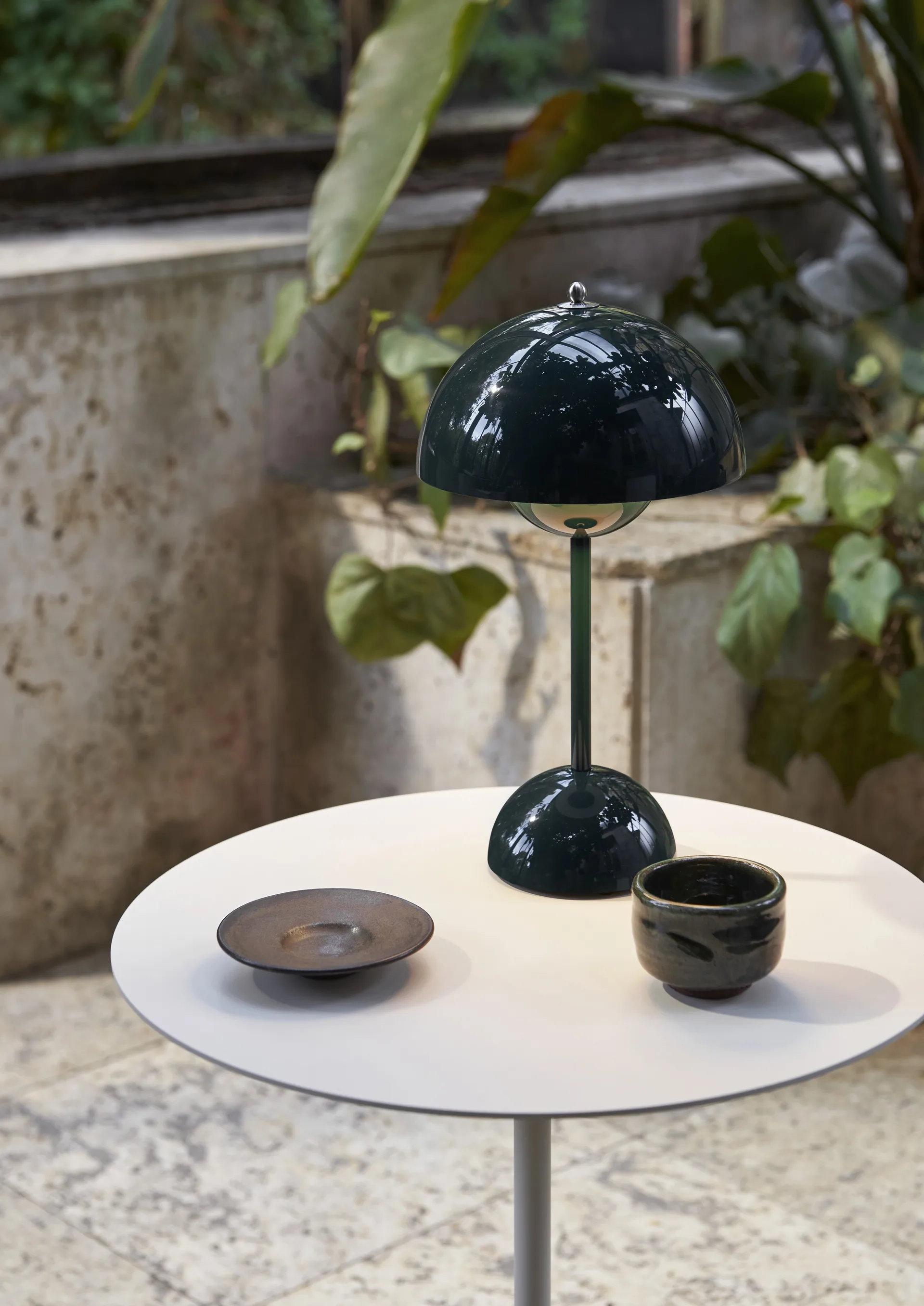Flowerpot portable bordlampe VP9, Dark green &Tradition